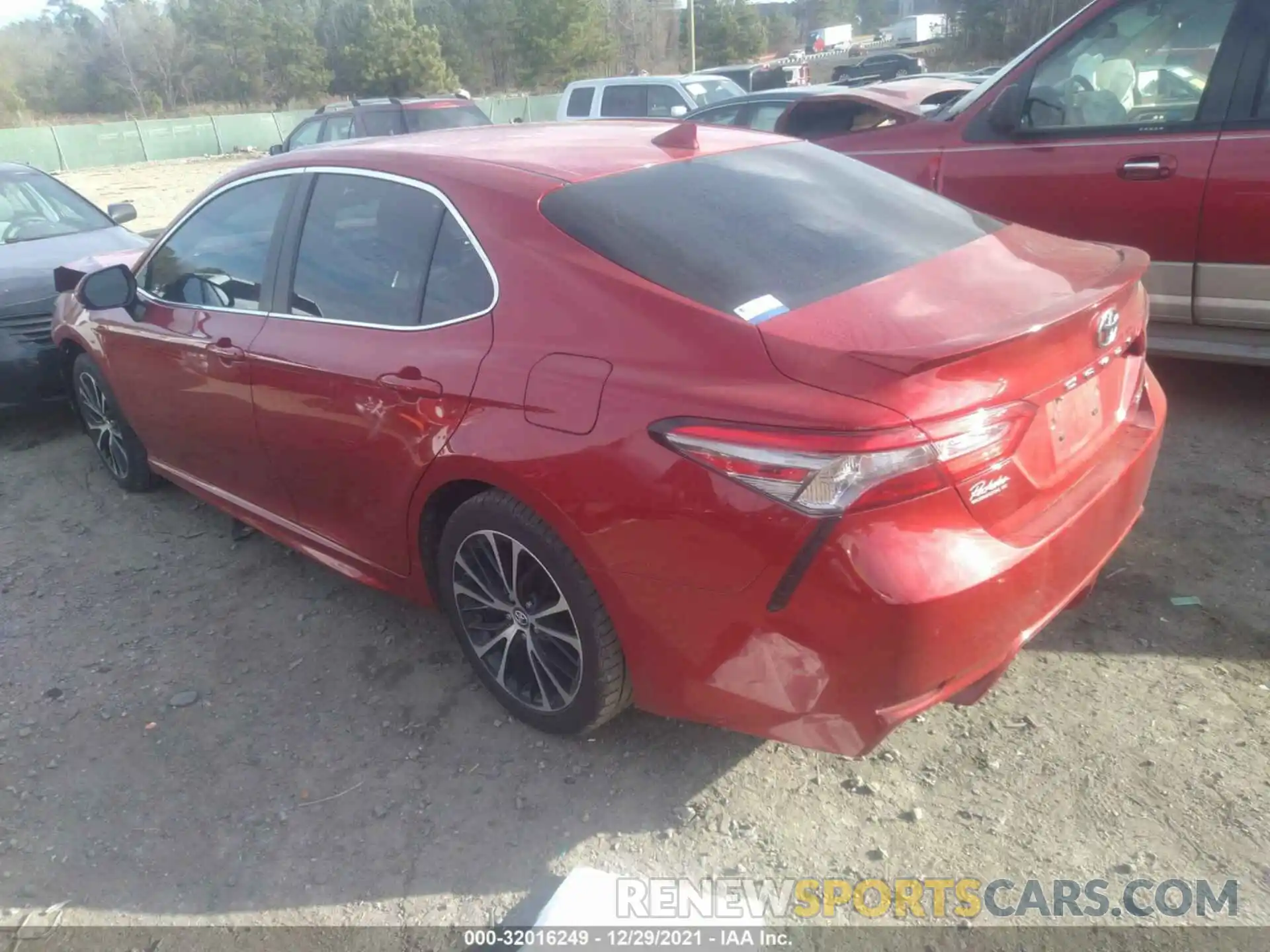 3 Photograph of a damaged car 4T1B11HK5KU191262 TOYOTA CAMRY 2019