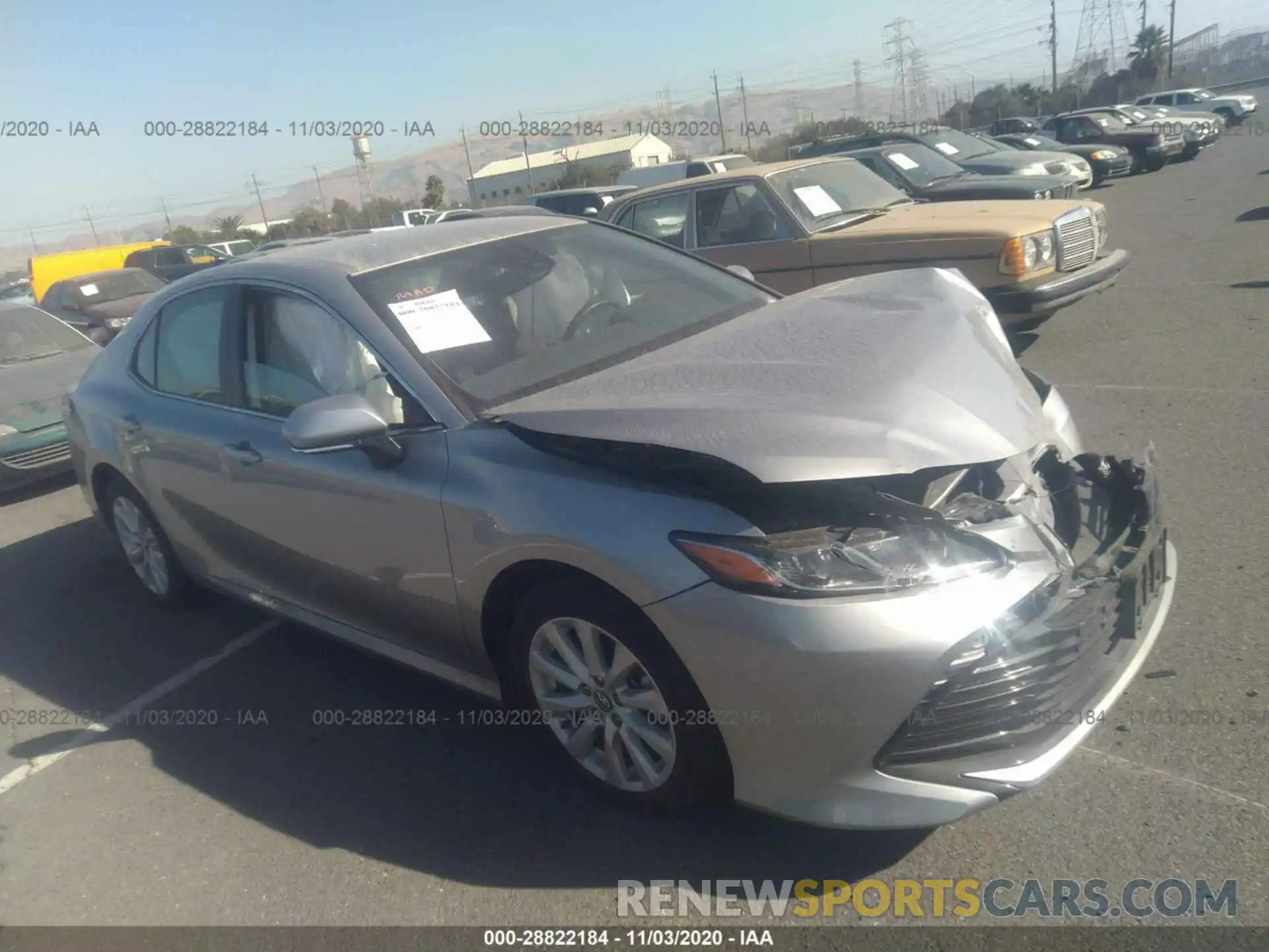 1 Photograph of a damaged car 4T1B11HK5KU192282 TOYOTA CAMRY 2019