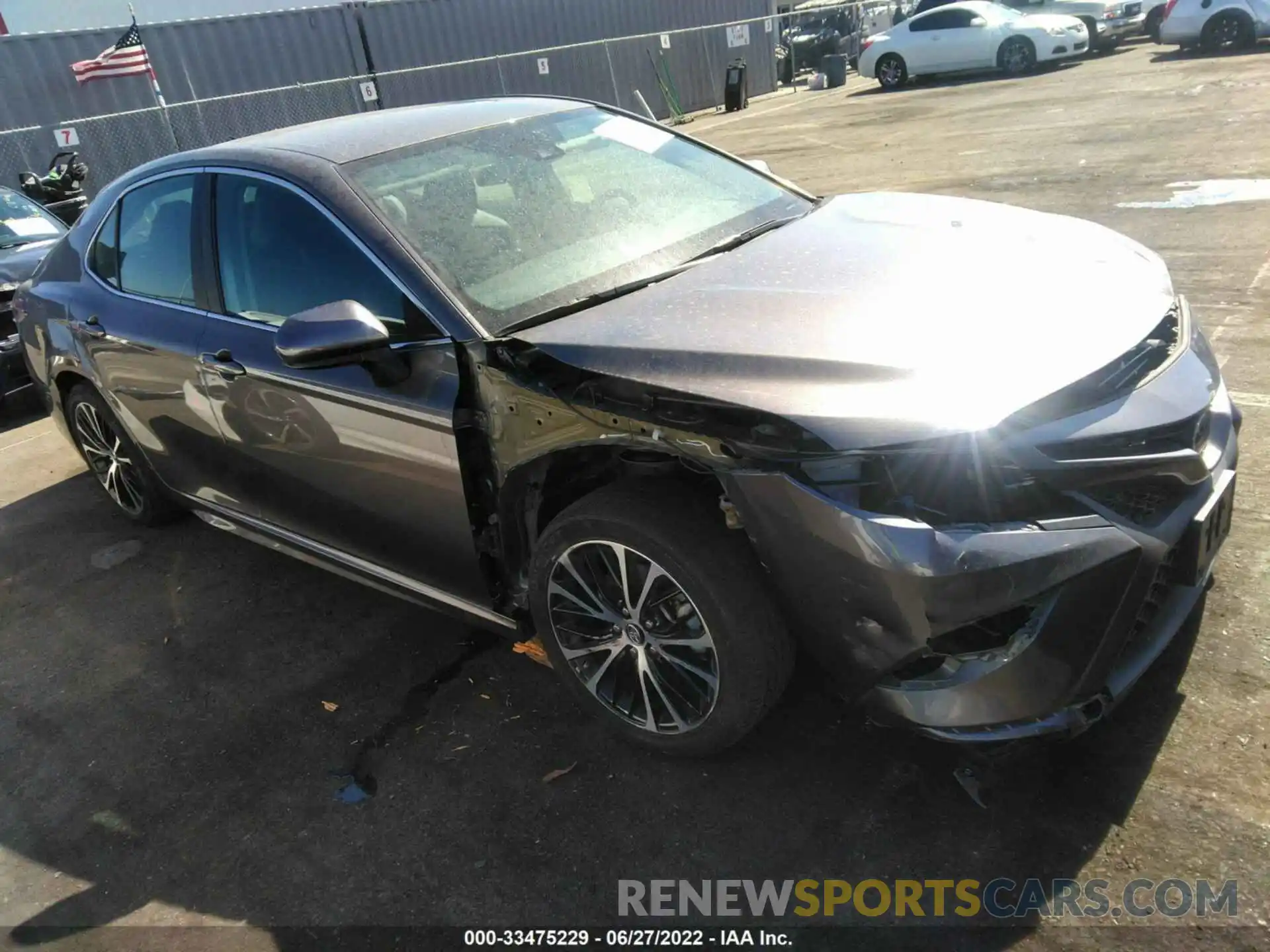 1 Photograph of a damaged car 4T1B11HK5KU192623 TOYOTA CAMRY 2019