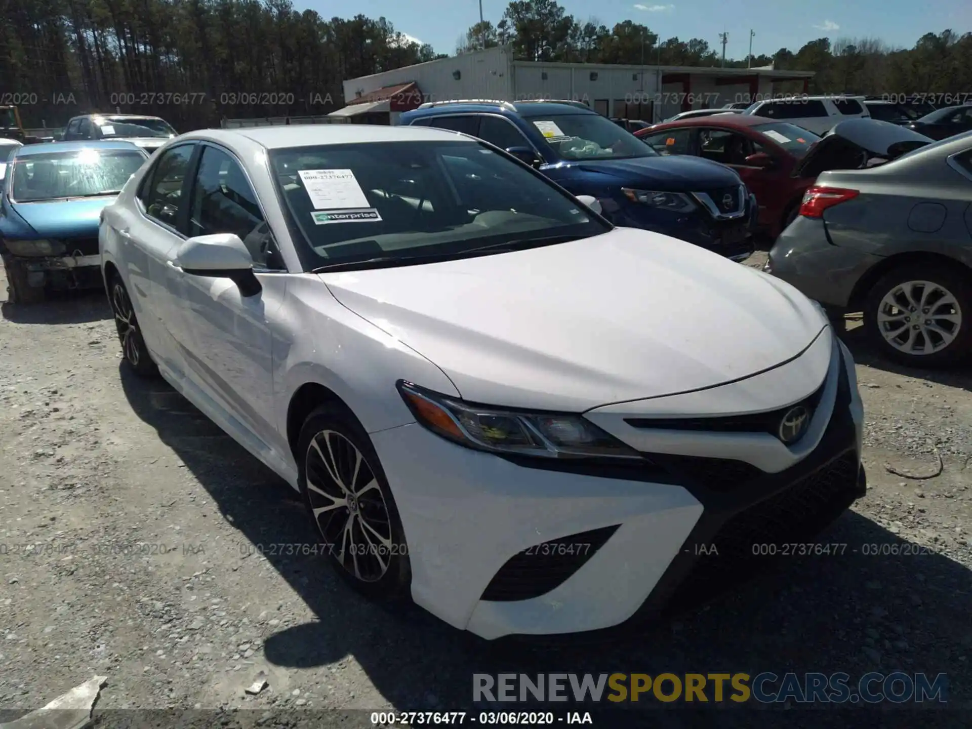 1 Photograph of a damaged car 4T1B11HK5KU193724 TOYOTA CAMRY 2019