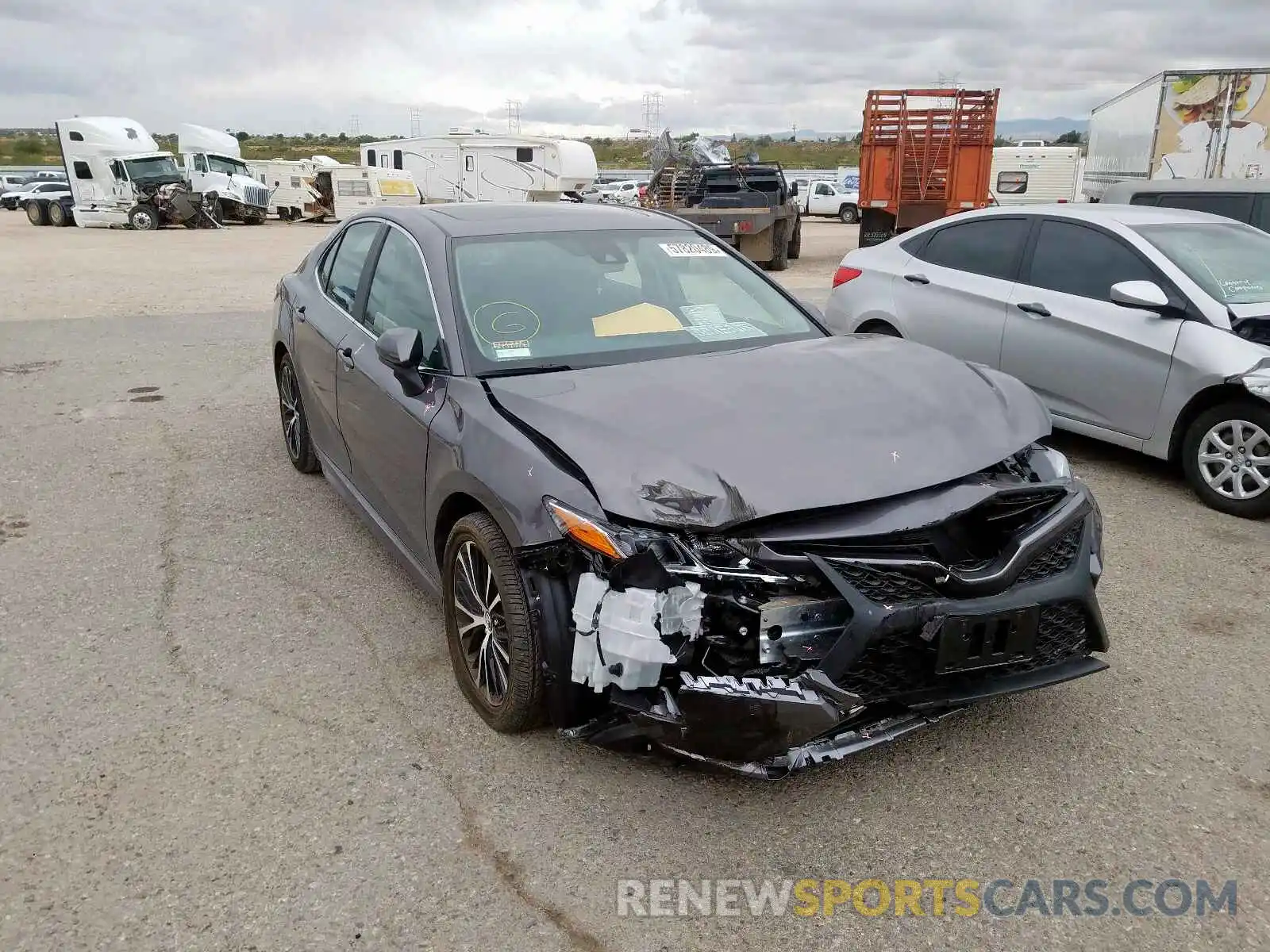 1 Photograph of a damaged car 4T1B11HK5KU196137 TOYOTA CAMRY 2019