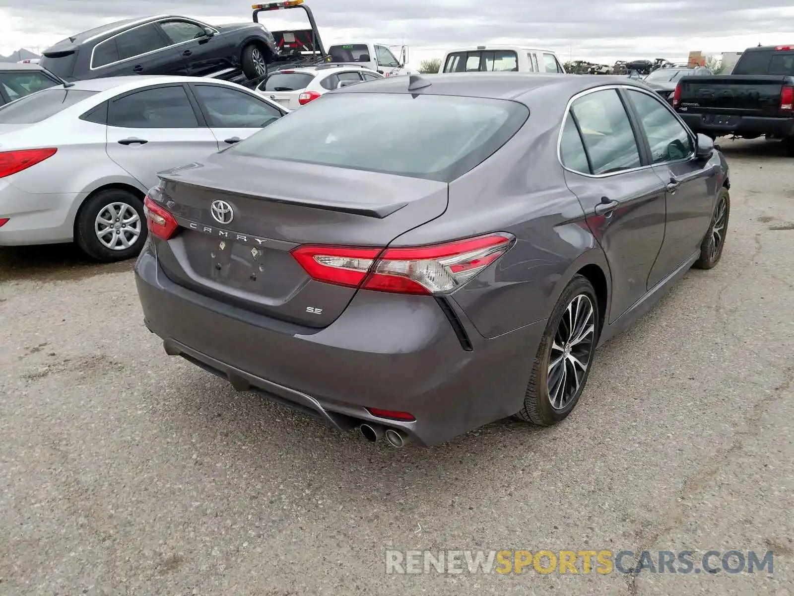 4 Photograph of a damaged car 4T1B11HK5KU196137 TOYOTA CAMRY 2019