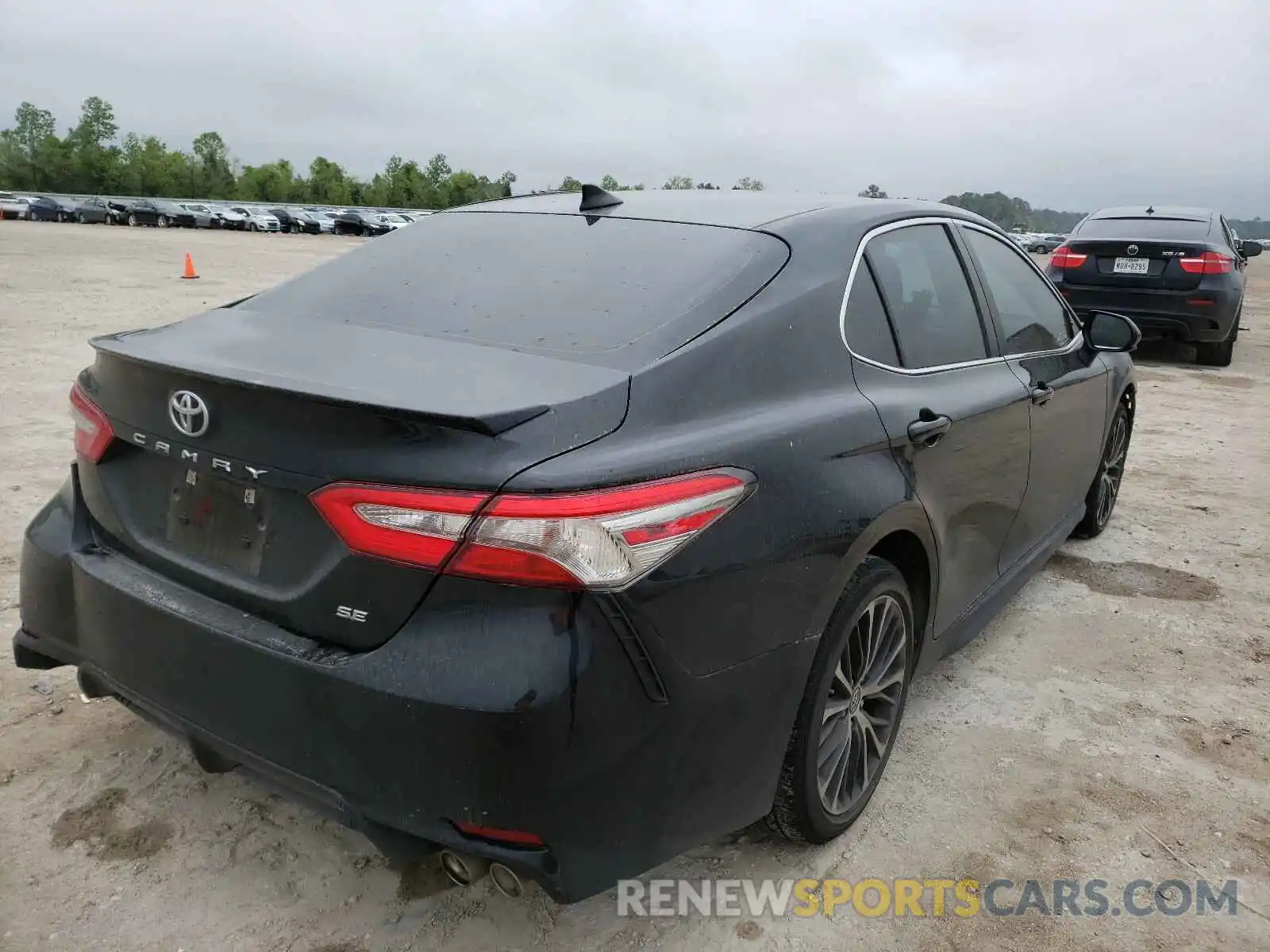 4 Photograph of a damaged car 4T1B11HK5KU199622 TOYOTA CAMRY 2019