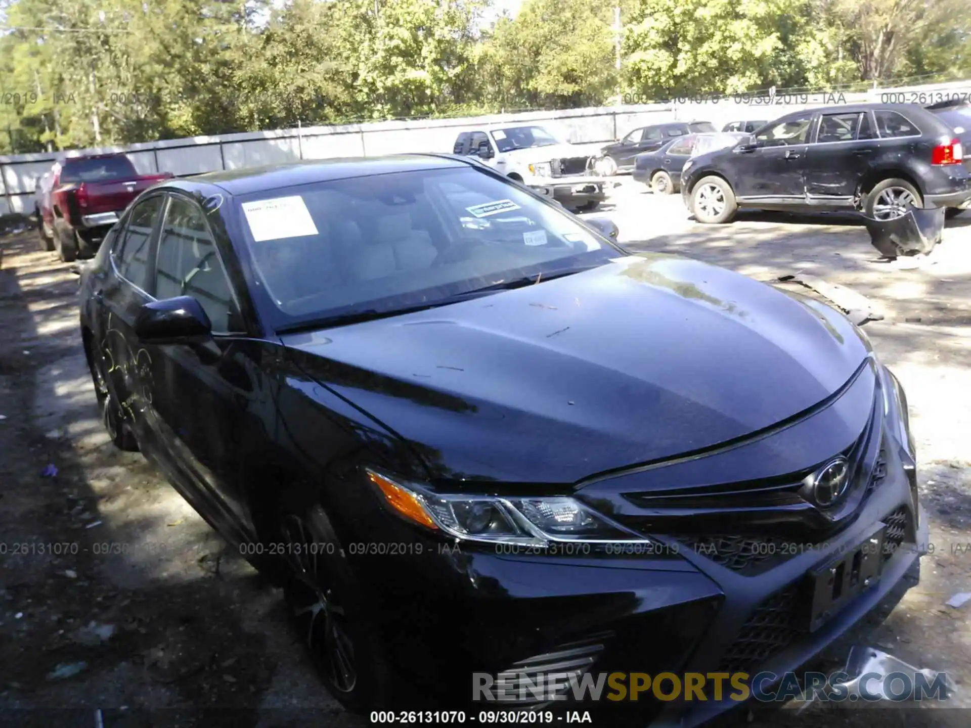 1 Photograph of a damaged car 4T1B11HK5KU200669 TOYOTA CAMRY 2019