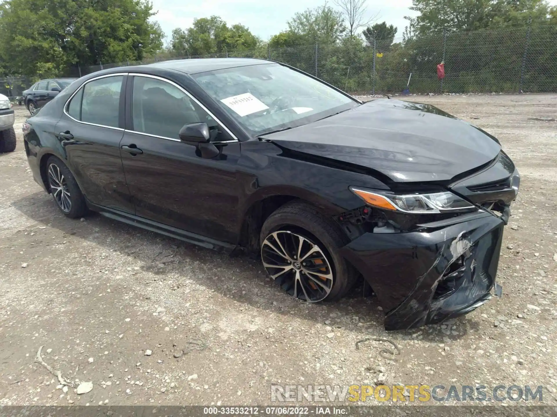 1 Photograph of a damaged car 4T1B11HK5KU200994 TOYOTA CAMRY 2019