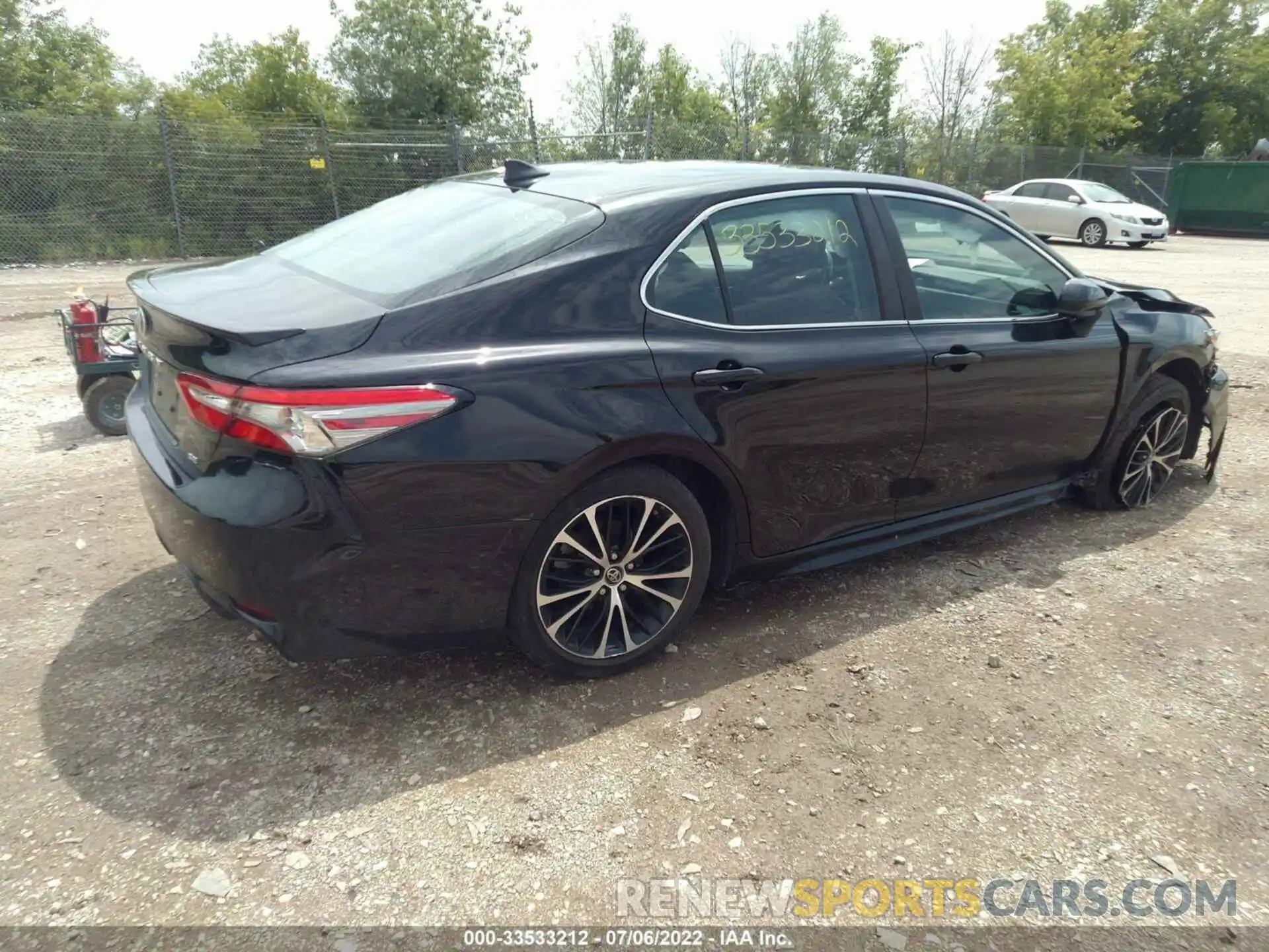 4 Photograph of a damaged car 4T1B11HK5KU200994 TOYOTA CAMRY 2019