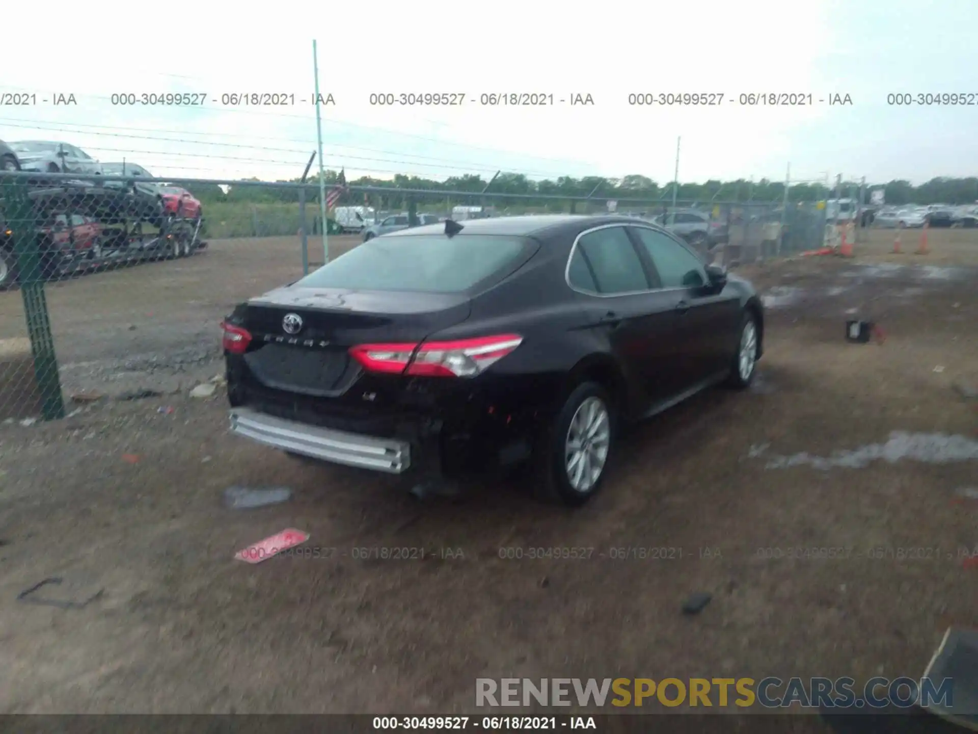 4 Photograph of a damaged car 4T1B11HK5KU201045 TOYOTA CAMRY 2019