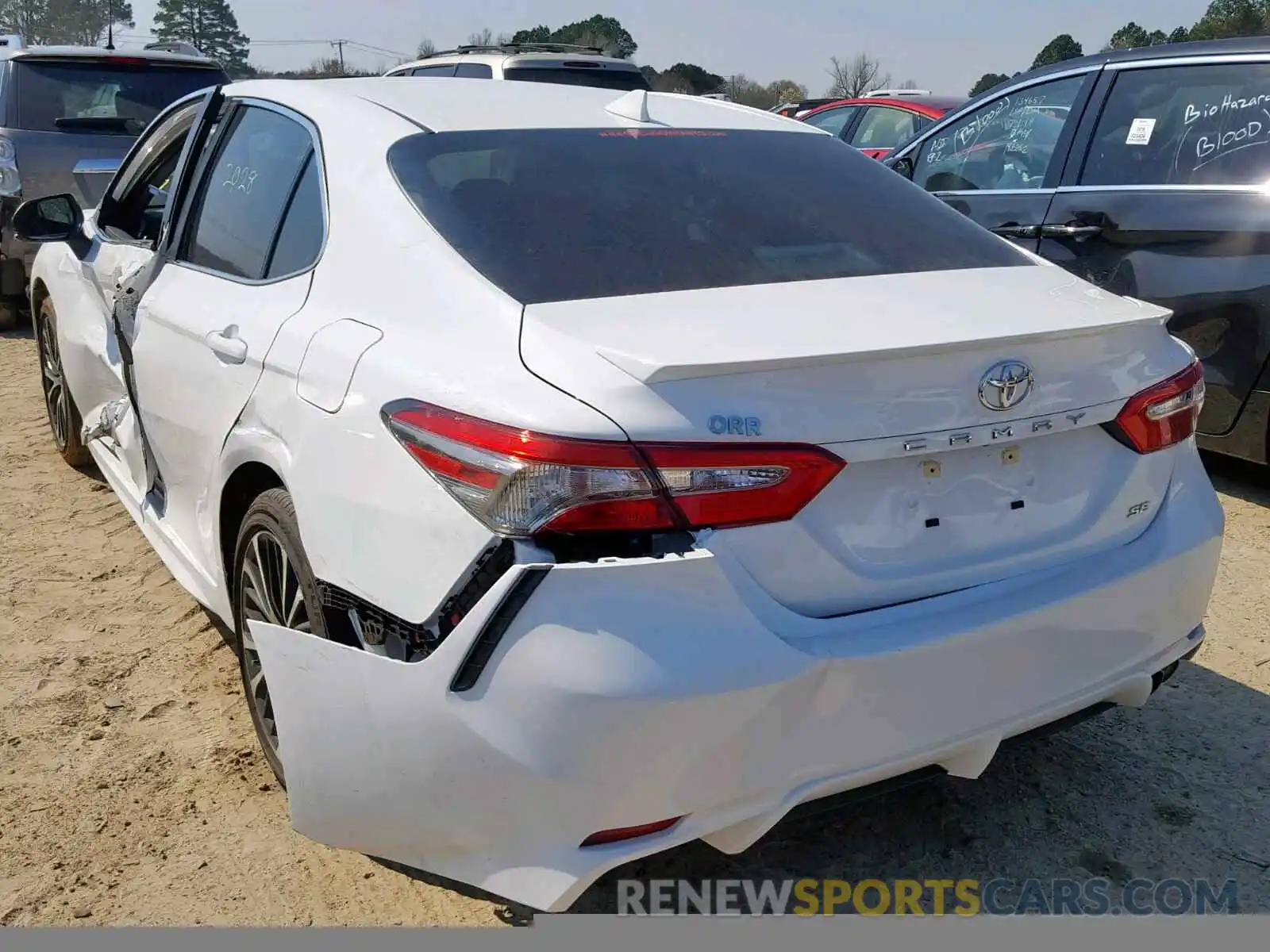 3 Photograph of a damaged car 4T1B11HK5KU201336 TOYOTA CAMRY 2019