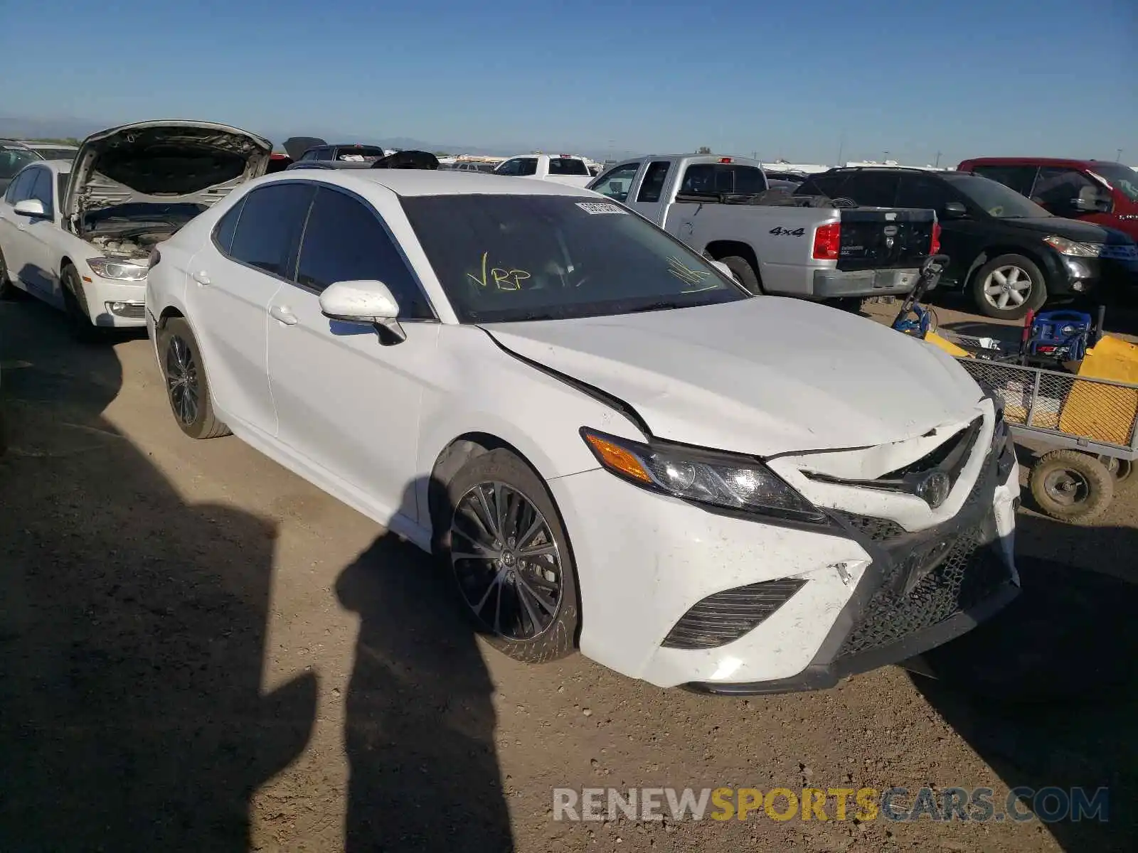 1 Photograph of a damaged car 4T1B11HK5KU201918 TOYOTA CAMRY 2019