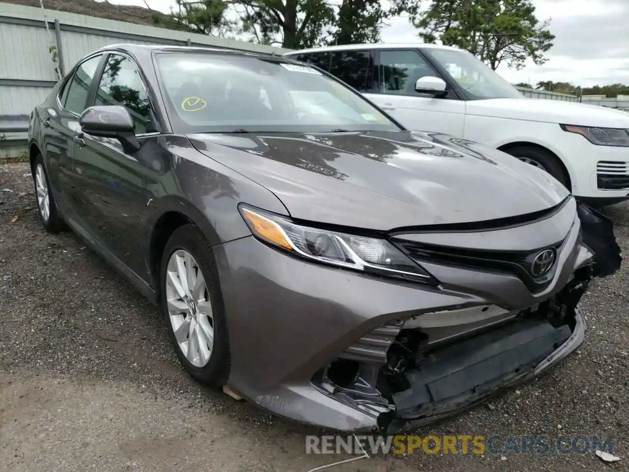 1 Photograph of a damaged car 4T1B11HK5KU203183 TOYOTA CAMRY 2019