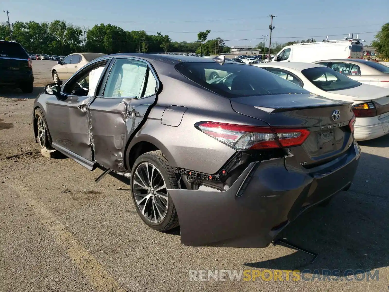 3 Photograph of a damaged car 4T1B11HK5KU203278 TOYOTA CAMRY 2019