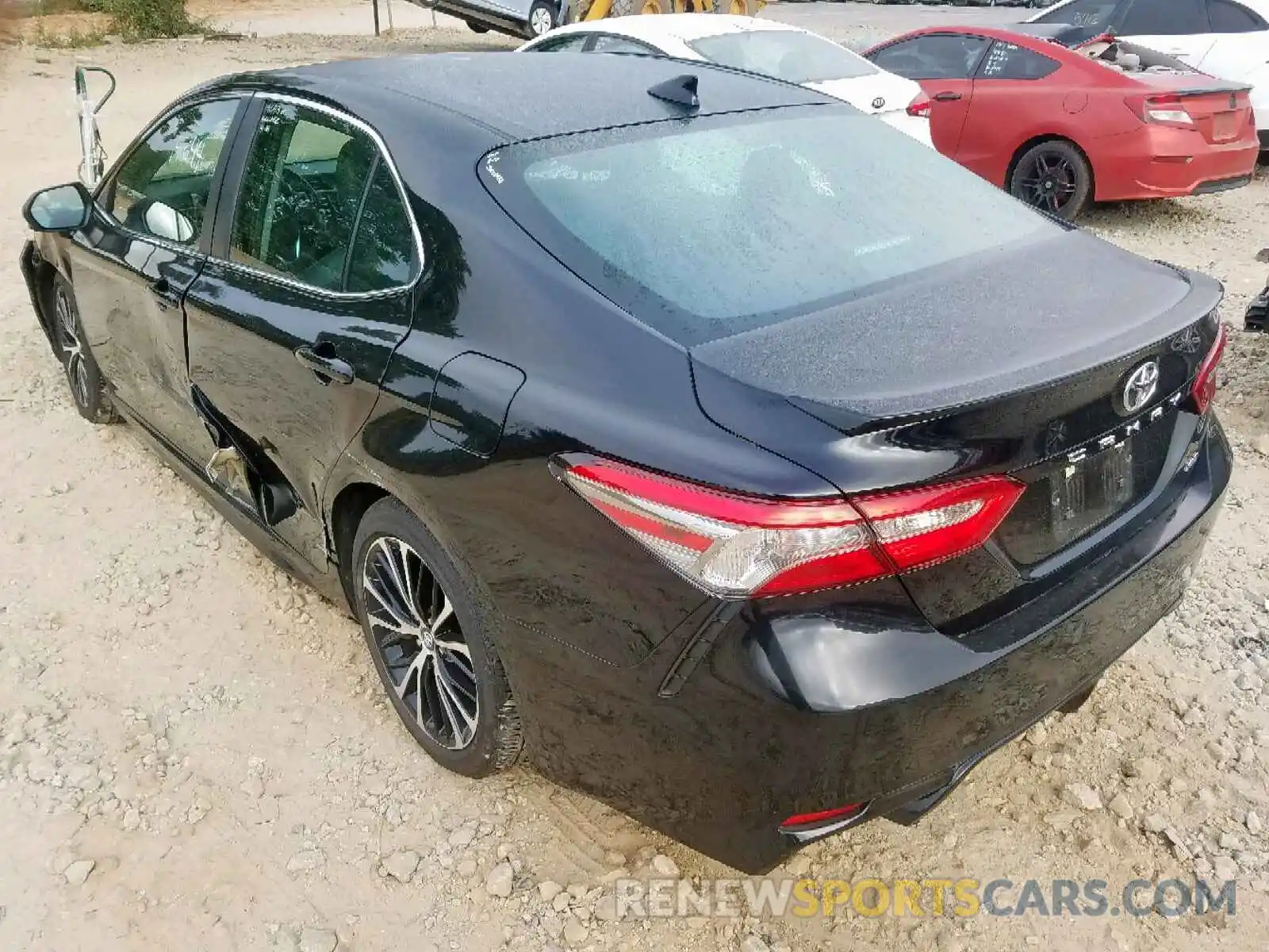 3 Фотография поврежденного автомобиля 4T1B11HK5KU204821 TOYOTA CAMRY 2019