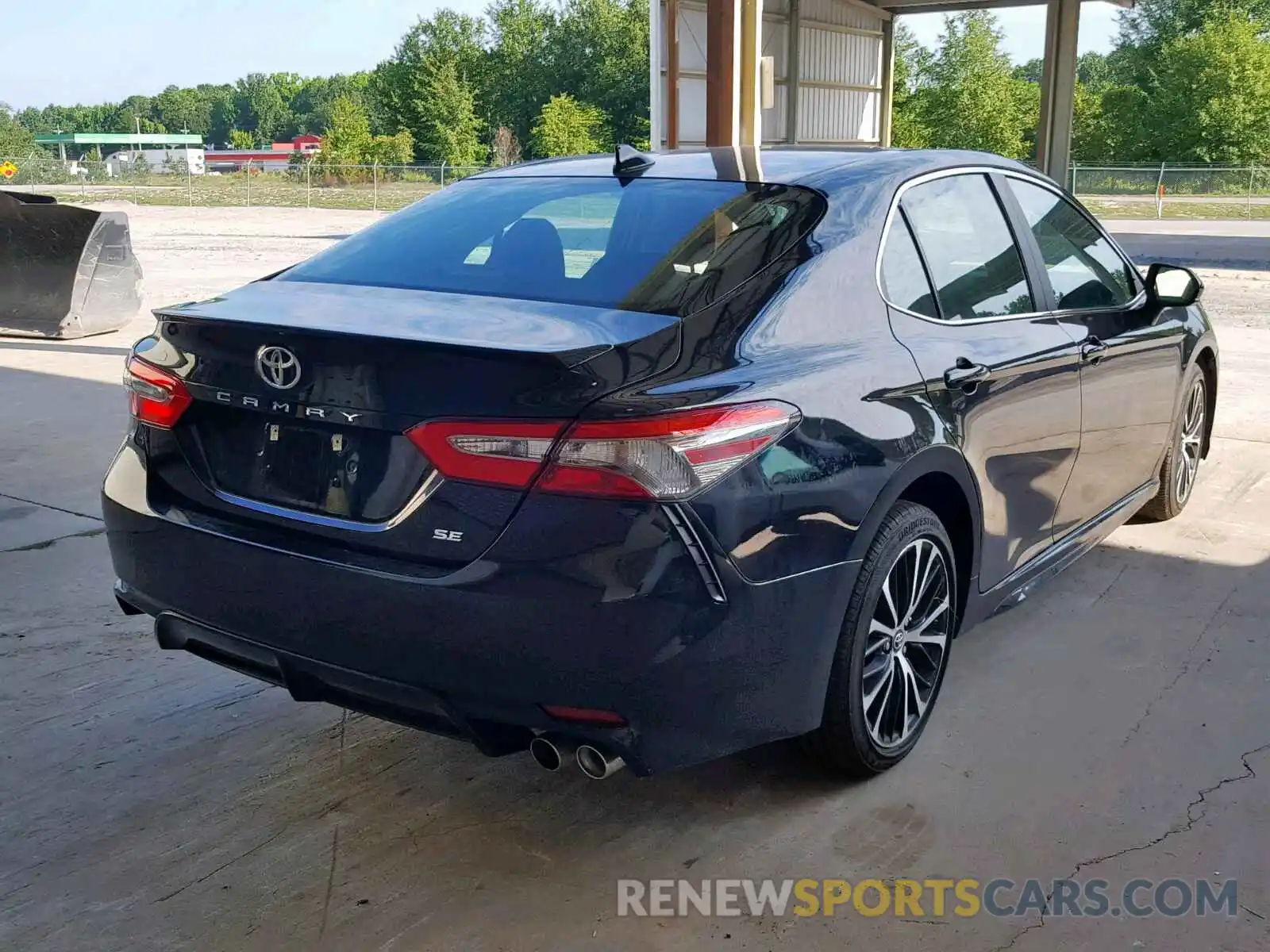 4 Photograph of a damaged car 4T1B11HK5KU205127 TOYOTA CAMRY 2019