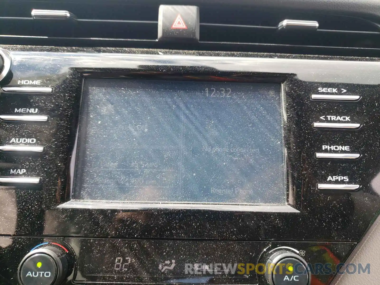 9 Photograph of a damaged car 4T1B11HK5KU205760 TOYOTA CAMRY 2019