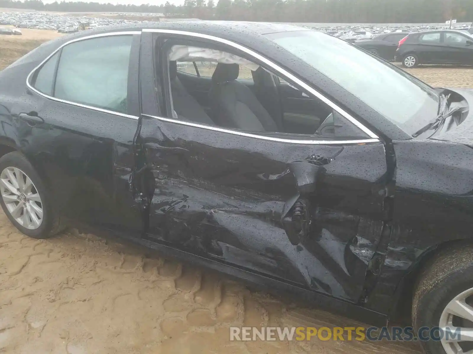 9 Photograph of a damaged car 4T1B11HK5KU207721 TOYOTA CAMRY 2019