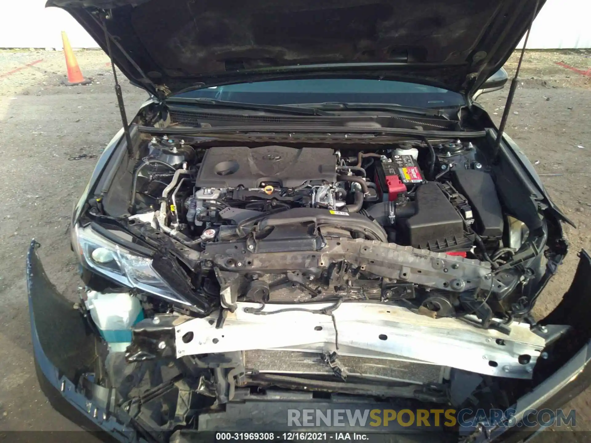 10 Photograph of a damaged car 4T1B11HK5KU208142 TOYOTA CAMRY 2019