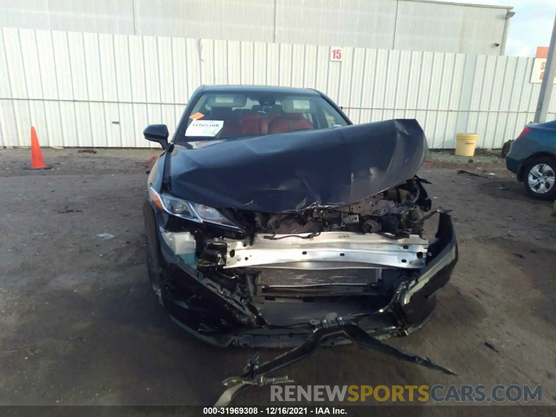 6 Photograph of a damaged car 4T1B11HK5KU208142 TOYOTA CAMRY 2019