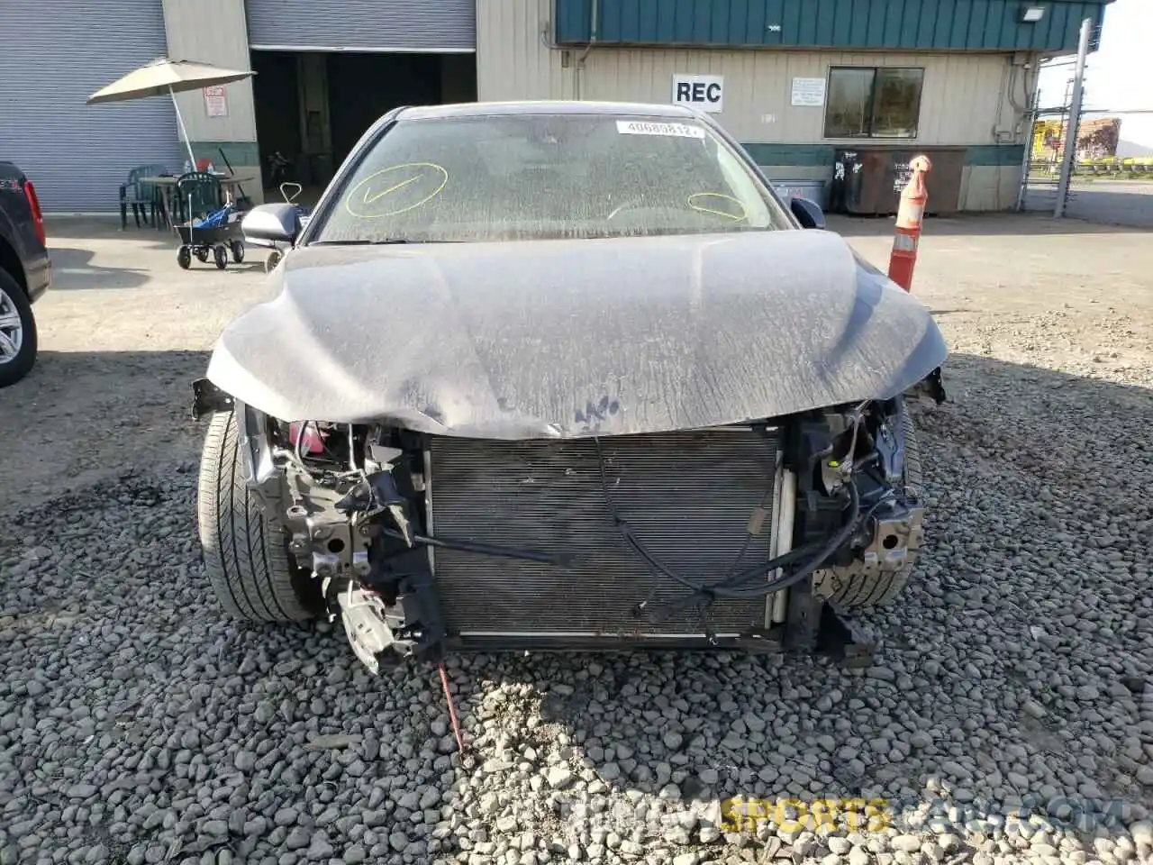 9 Photograph of a damaged car 4T1B11HK5KU208285 TOYOTA CAMRY 2019