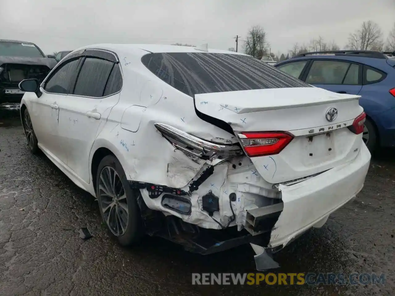 3 Photograph of a damaged car 4T1B11HK5KU208626 TOYOTA CAMRY 2019