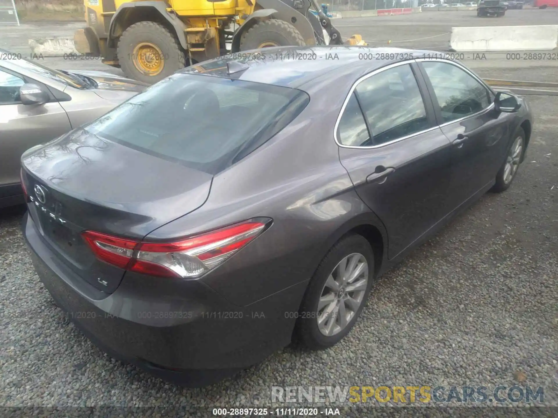 4 Фотография поврежденного автомобиля 4T1B11HK5KU209162 TOYOTA CAMRY 2019