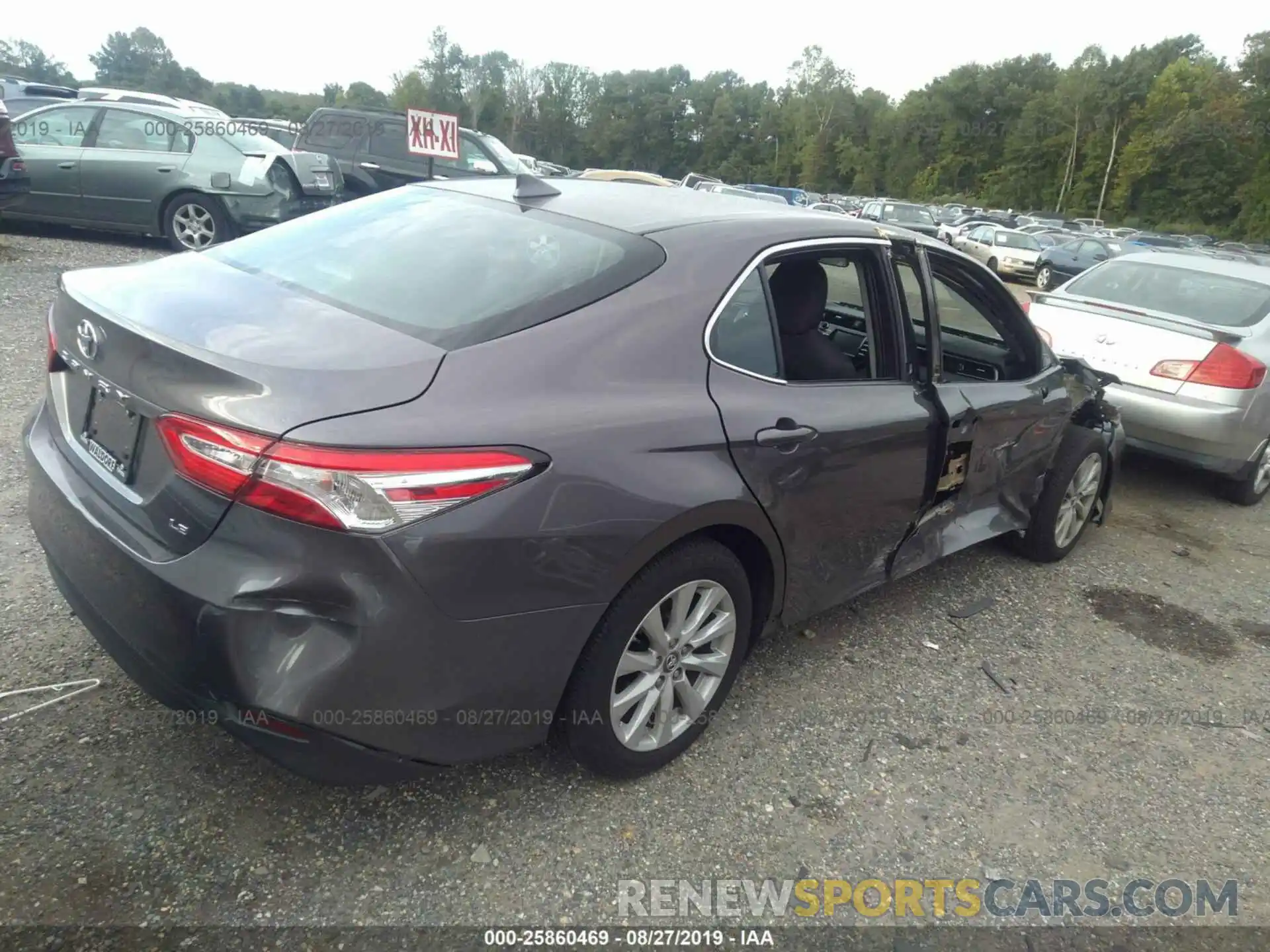 4 Photograph of a damaged car 4T1B11HK5KU210070 TOYOTA CAMRY 2019