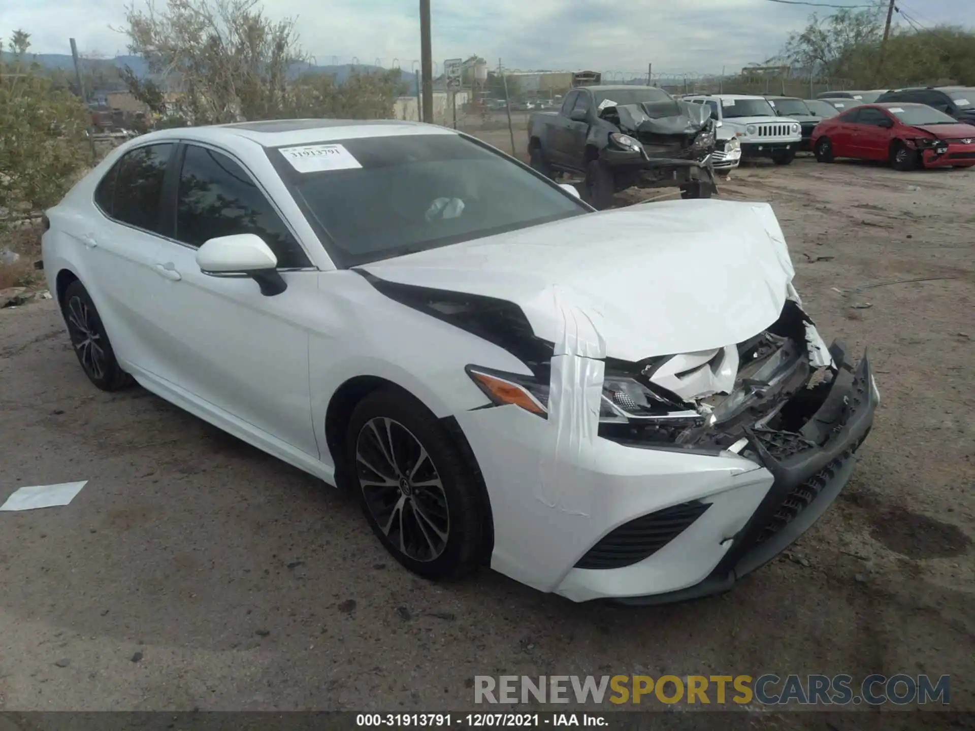 1 Photograph of a damaged car 4T1B11HK5KU210330 TOYOTA CAMRY 2019