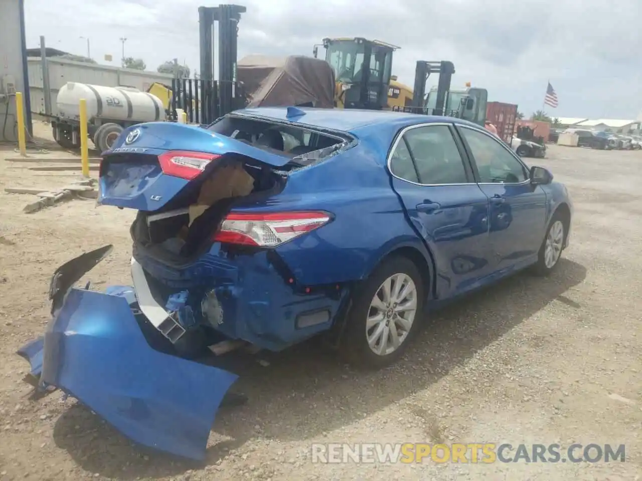 4 Photograph of a damaged car 4T1B11HK5KU210408 TOYOTA CAMRY 2019