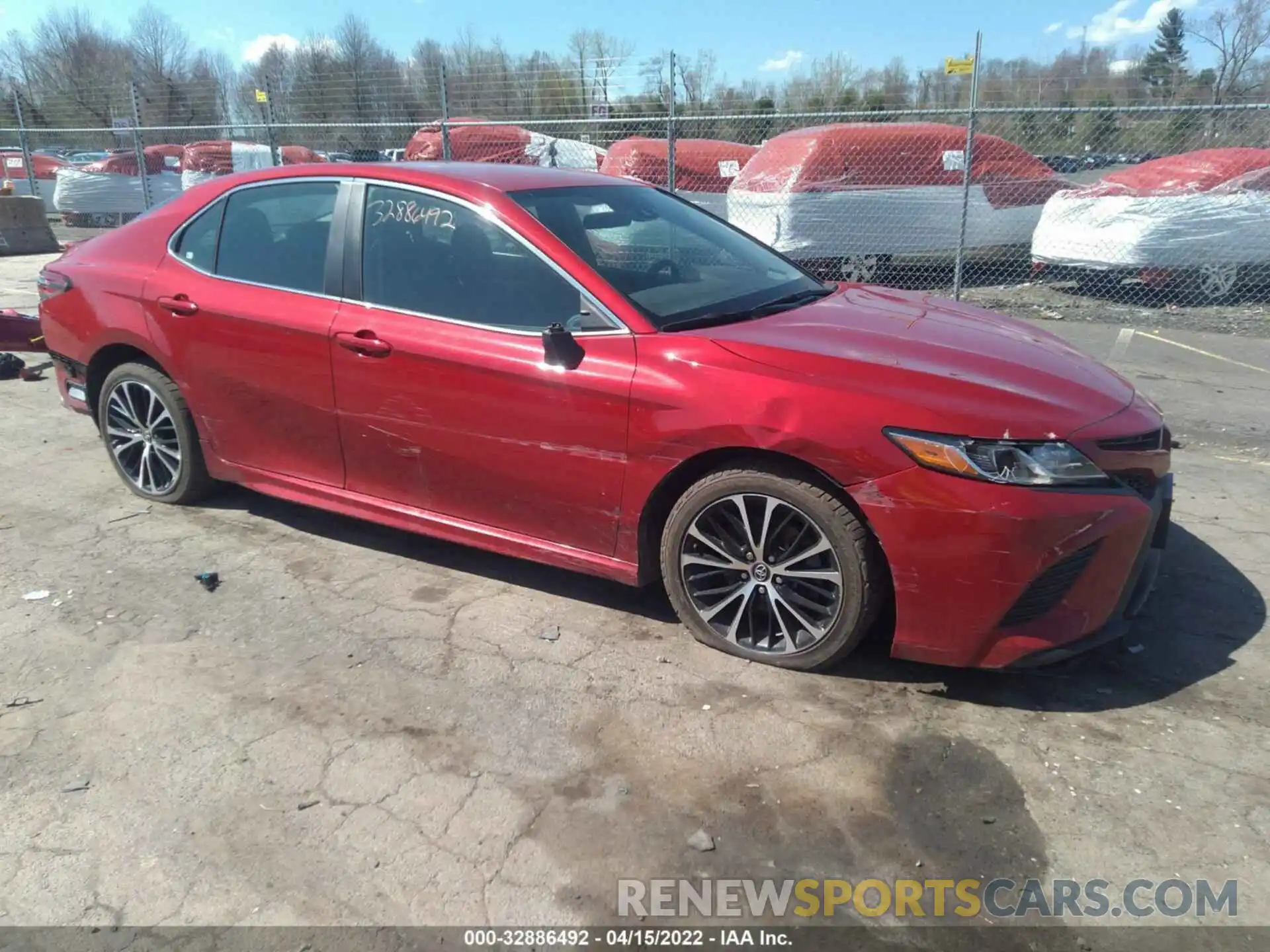 1 Photograph of a damaged car 4T1B11HK5KU210604 TOYOTA CAMRY 2019