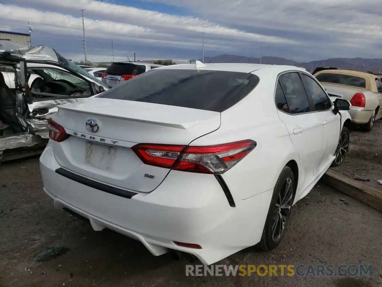 4 Photograph of a damaged car 4T1B11HK5KU212496 TOYOTA CAMRY 2019