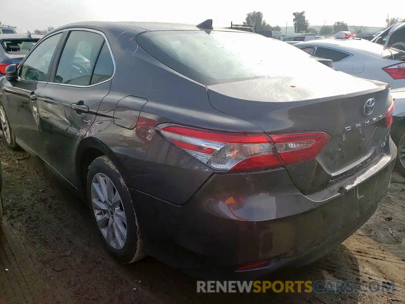 3 Photograph of a damaged car 4T1B11HK5KU212532 TOYOTA CAMRY 2019