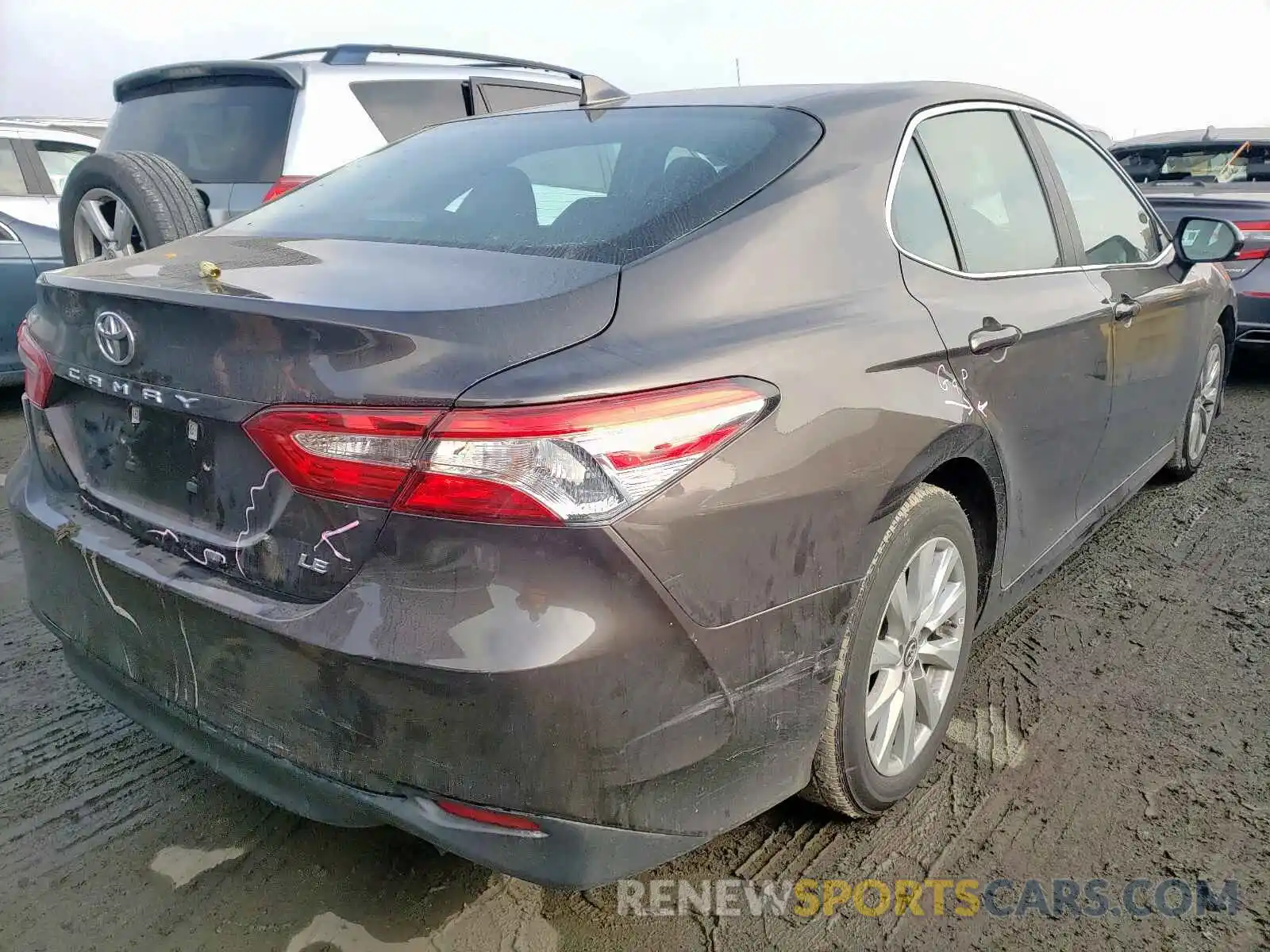 4 Фотография поврежденного автомобиля 4T1B11HK5KU212532 TOYOTA CAMRY 2019