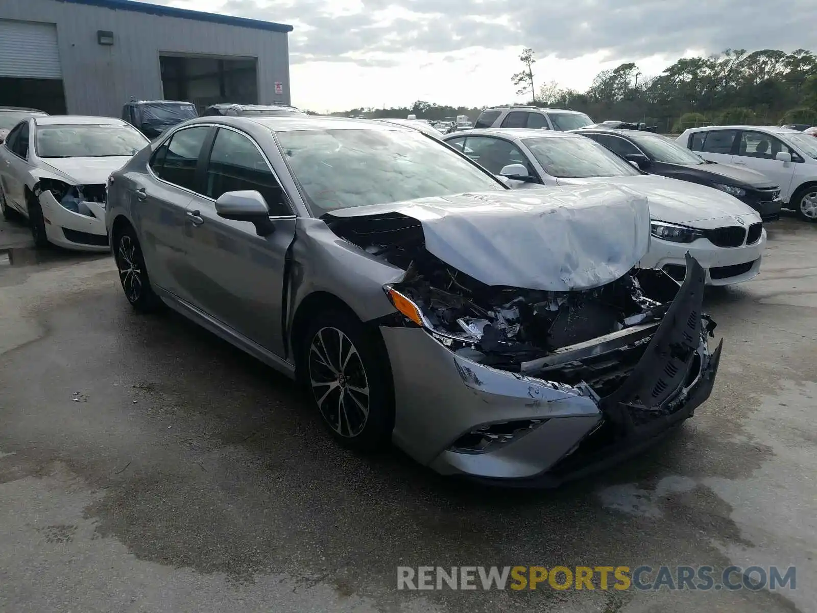 1 Photograph of a damaged car 4T1B11HK5KU213390 TOYOTA CAMRY 2019