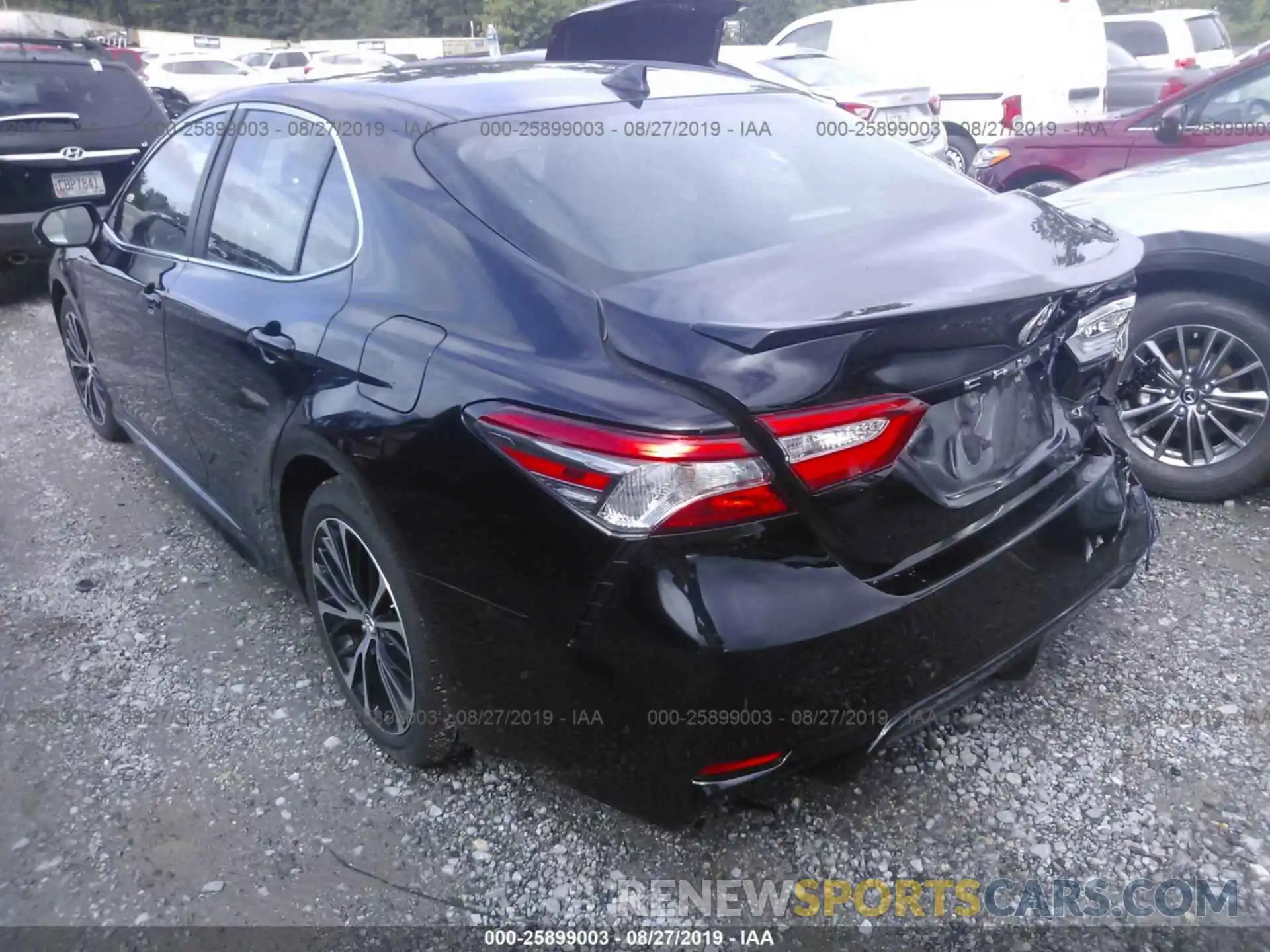 3 Photograph of a damaged car 4T1B11HK5KU215303 TOYOTA CAMRY 2019