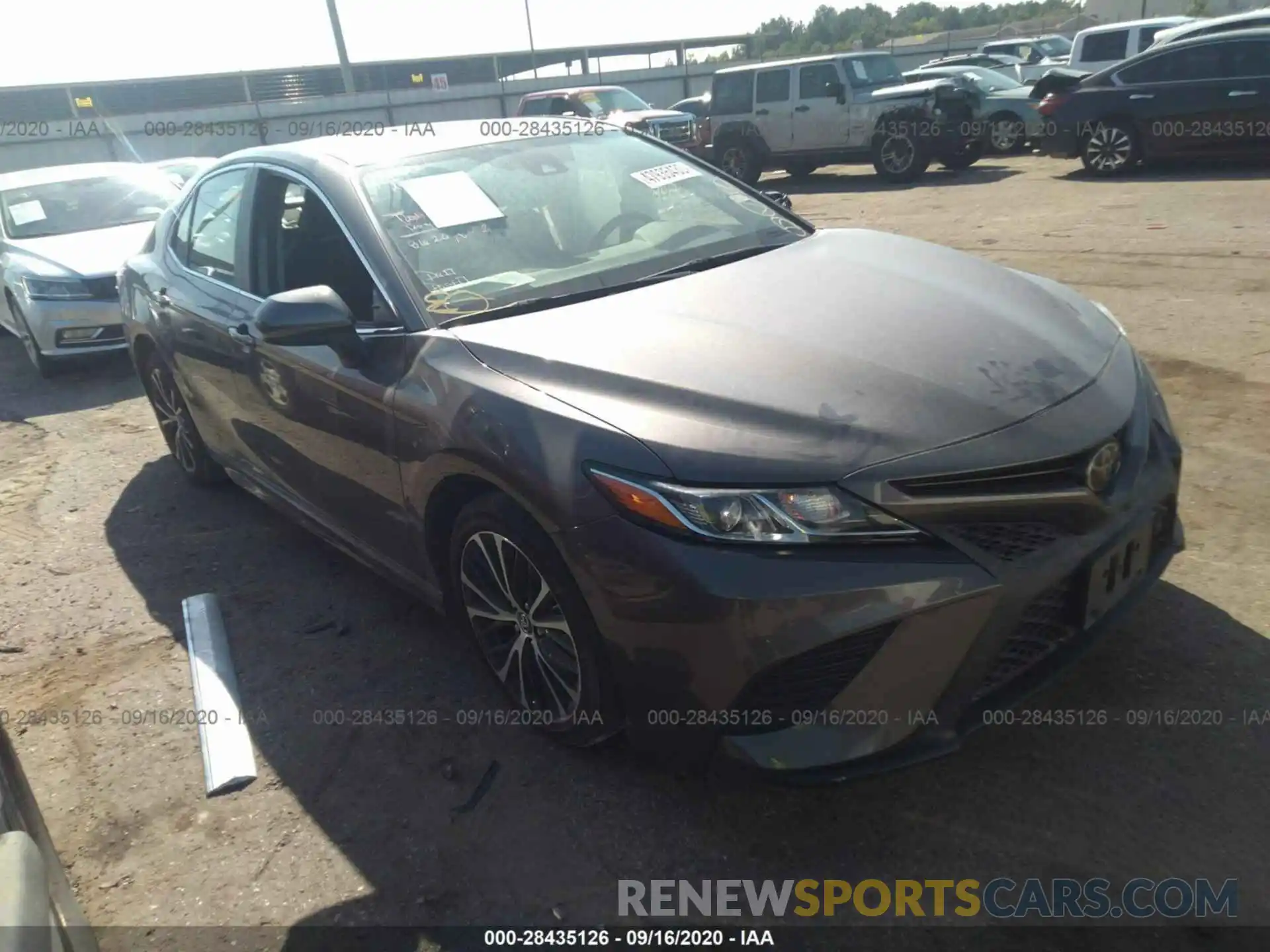 1 Photograph of a damaged car 4T1B11HK5KU216578 TOYOTA CAMRY 2019