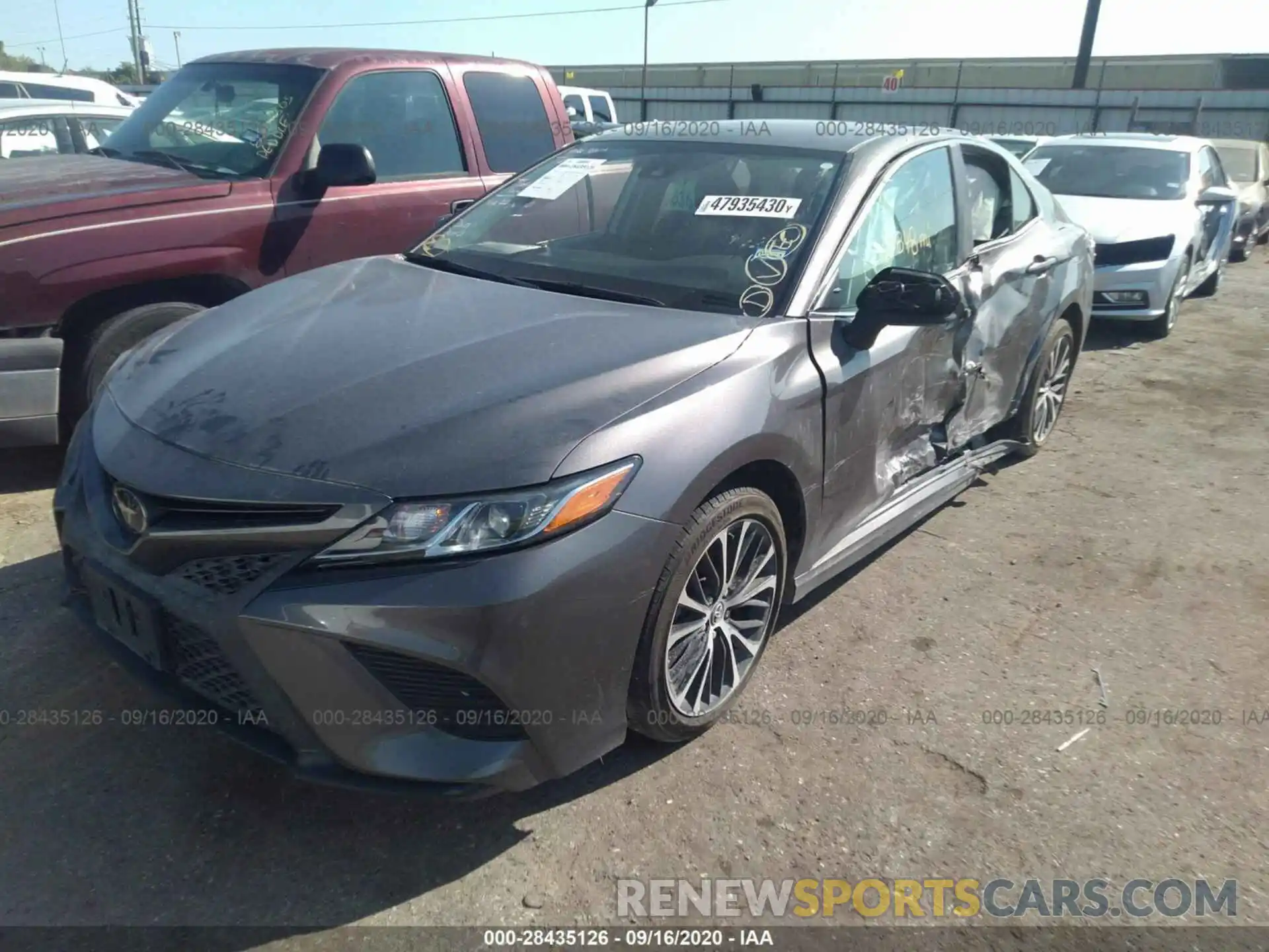 2 Photograph of a damaged car 4T1B11HK5KU216578 TOYOTA CAMRY 2019