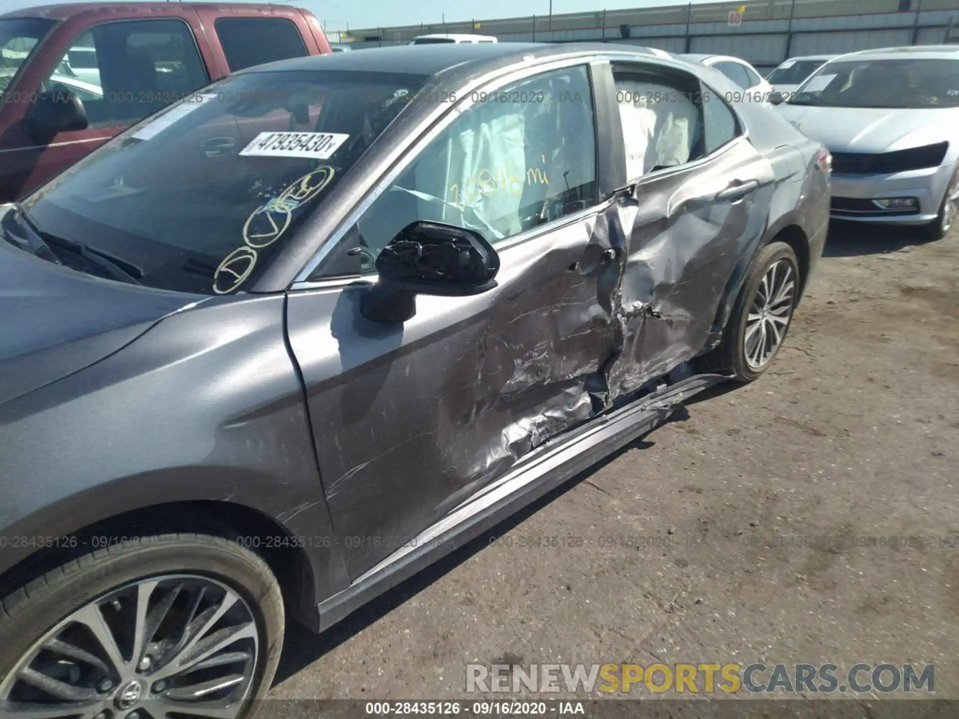 6 Photograph of a damaged car 4T1B11HK5KU216578 TOYOTA CAMRY 2019