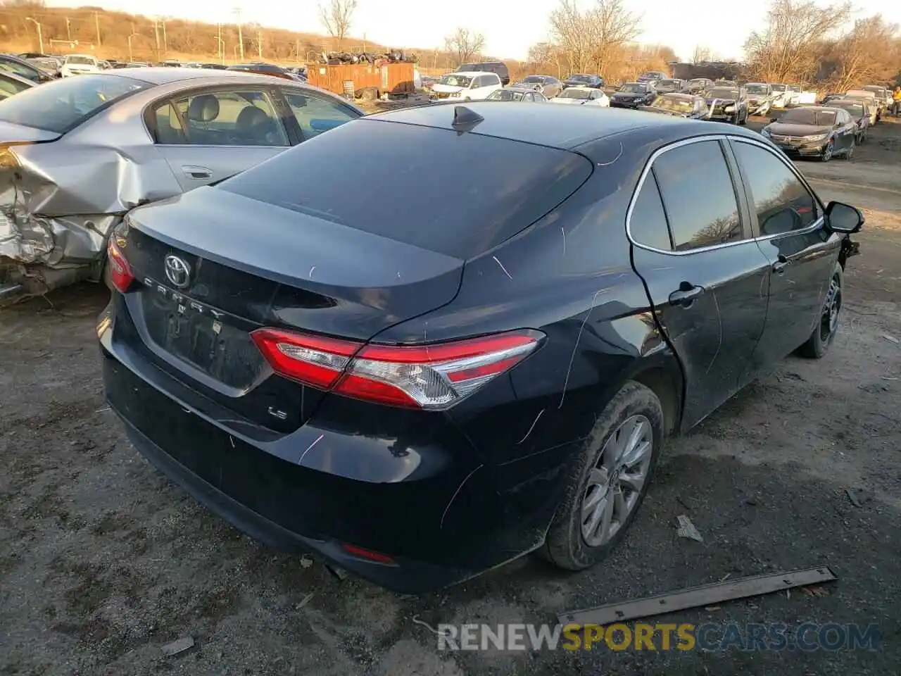 4 Фотография поврежденного автомобиля 4T1B11HK5KU216757 TOYOTA CAMRY 2019