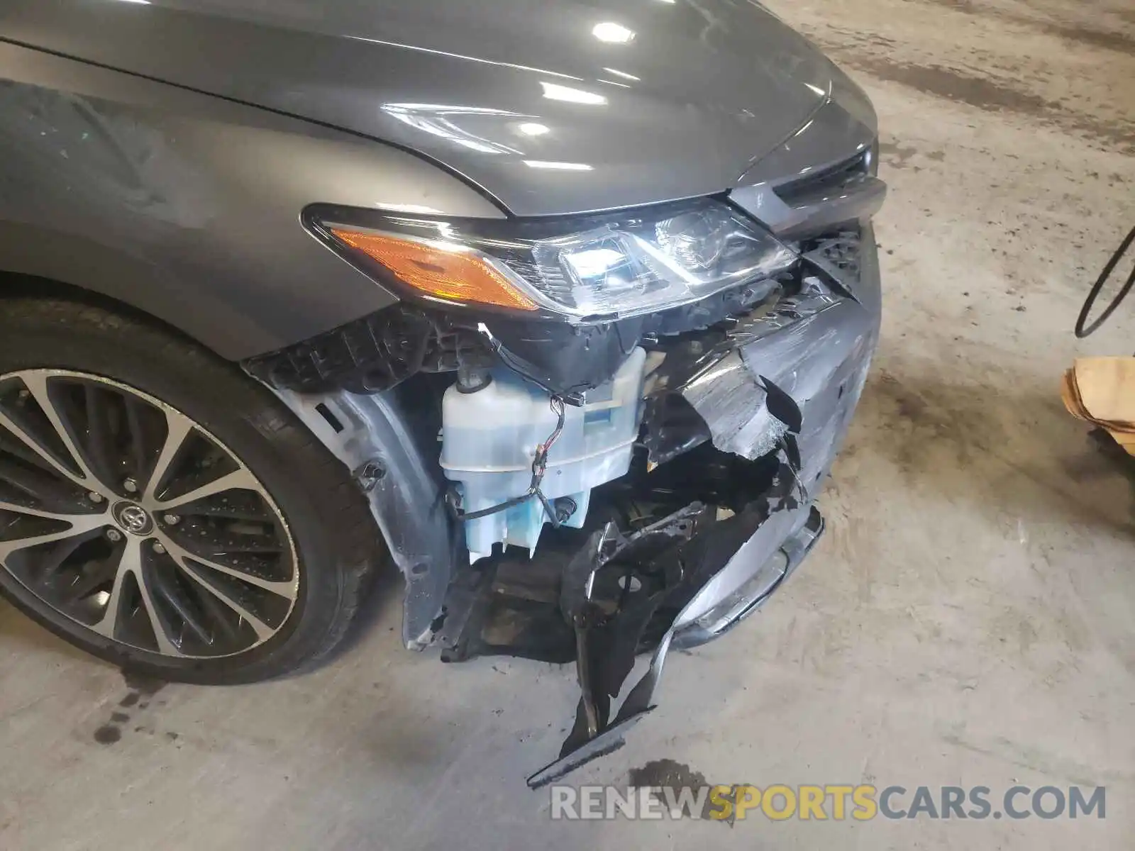 9 Photograph of a damaged car 4T1B11HK5KU217195 TOYOTA CAMRY 2019