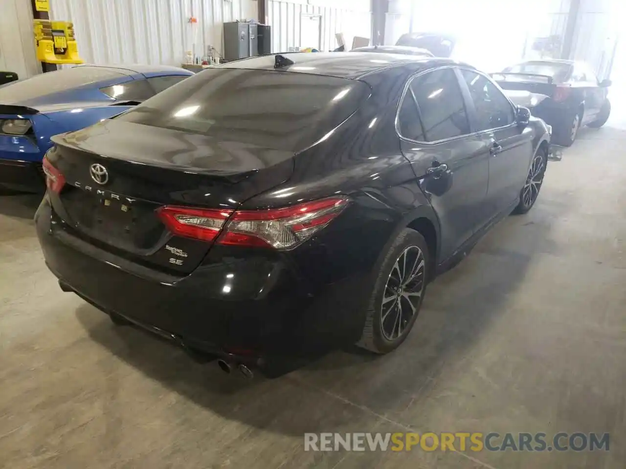 4 Photograph of a damaged car 4T1B11HK5KU217391 TOYOTA CAMRY 2019