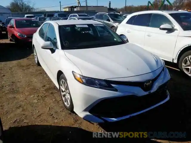 1 Photograph of a damaged car 4T1B11HK5KU218766 TOYOTA CAMRY 2019