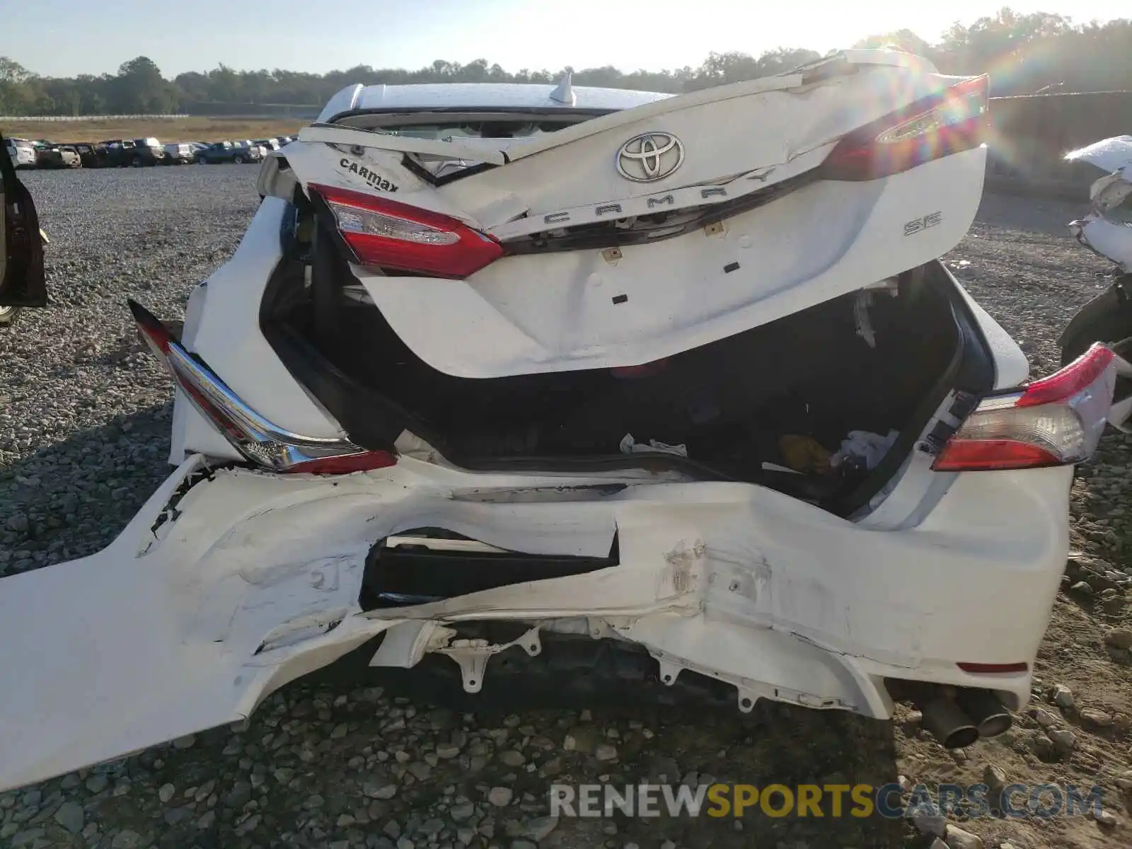 9 Photograph of a damaged car 4T1B11HK5KU219285 TOYOTA CAMRY 2019