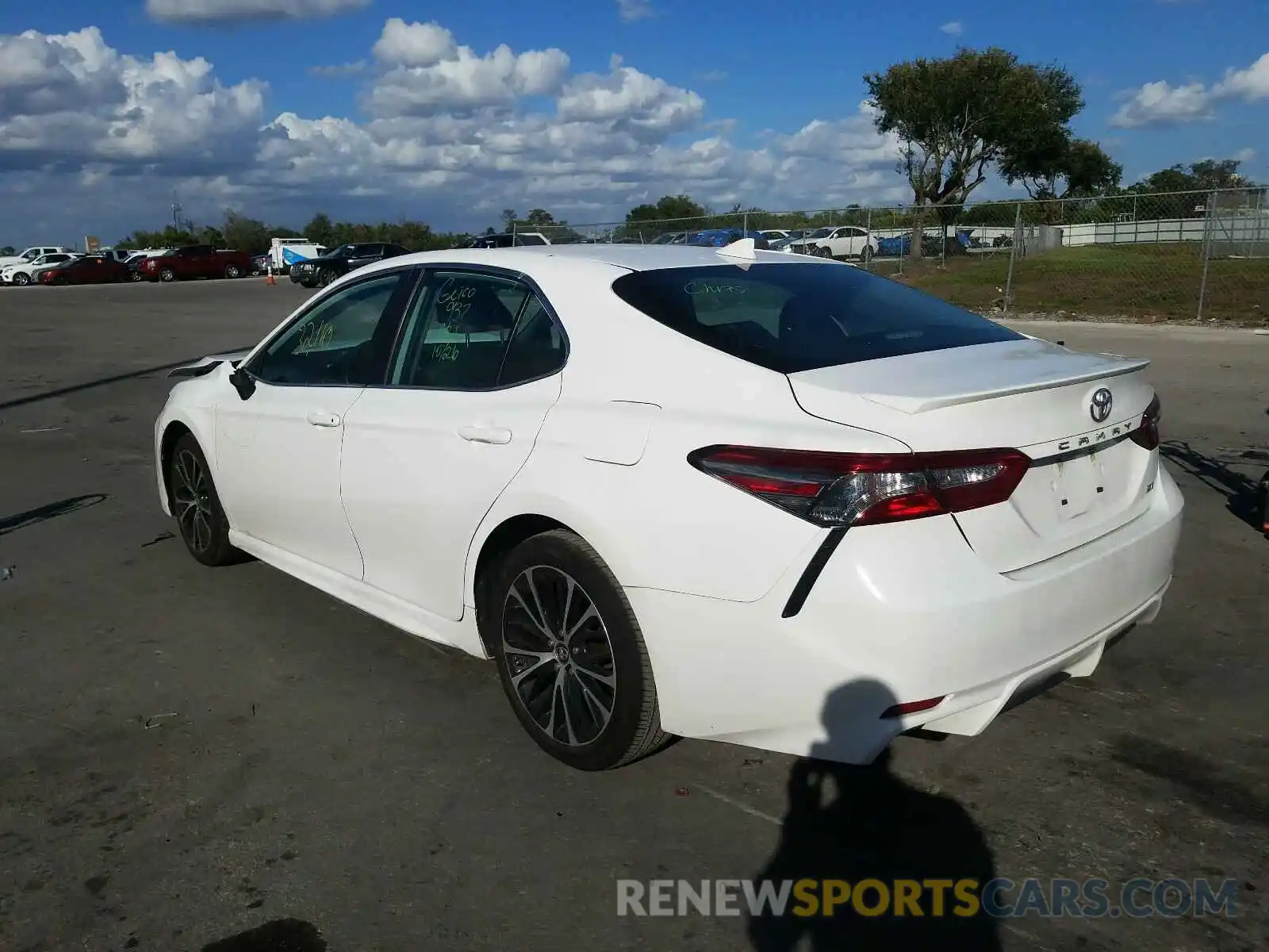 3 Photograph of a damaged car 4T1B11HK5KU219870 TOYOTA CAMRY 2019