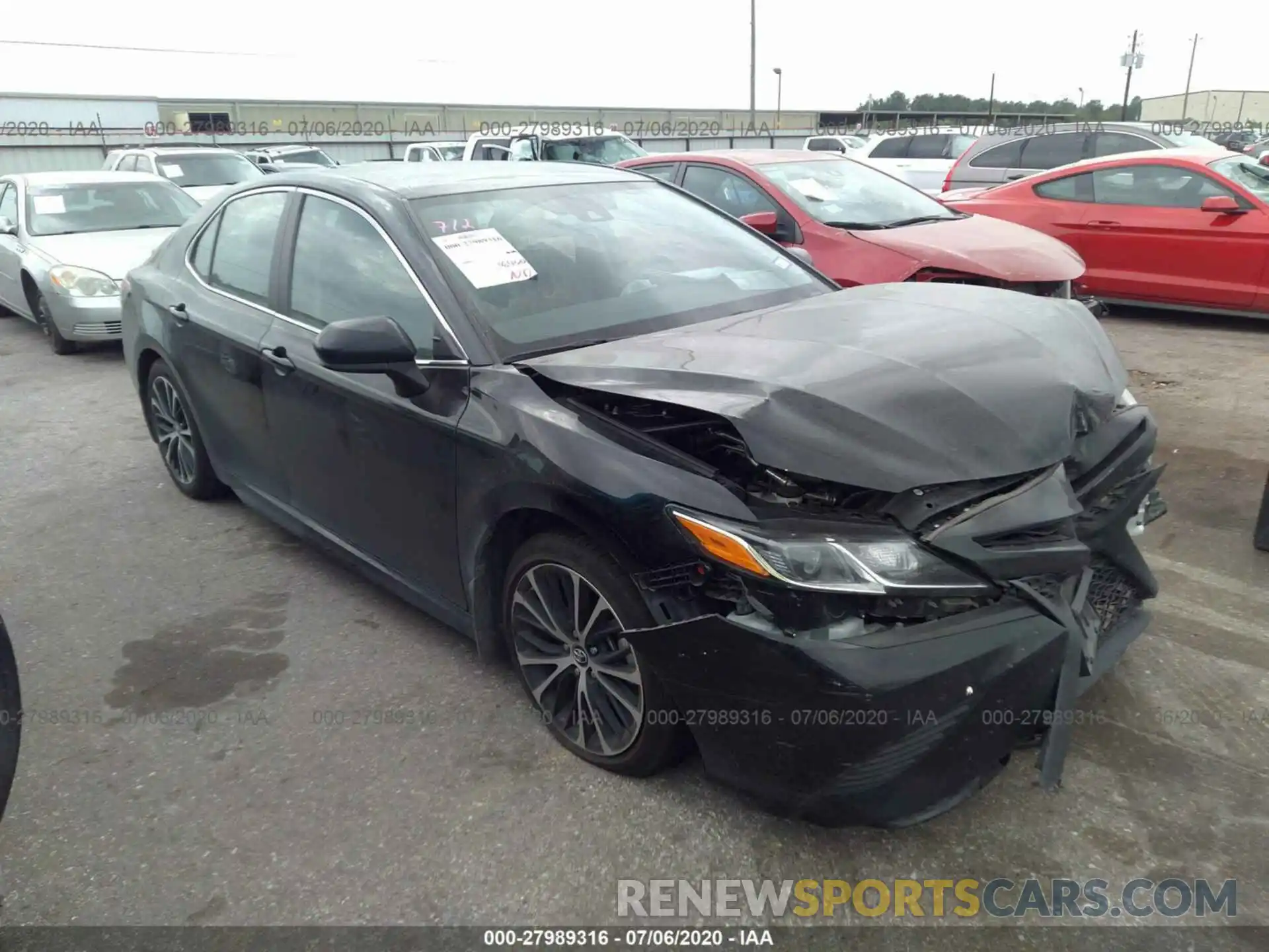 1 Photograph of a damaged car 4T1B11HK5KU221683 TOYOTA CAMRY 2019