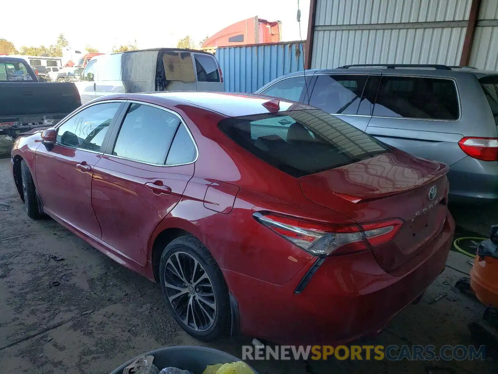 3 Photograph of a damaged car 4T1B11HK5KU222011 TOYOTA CAMRY 2019