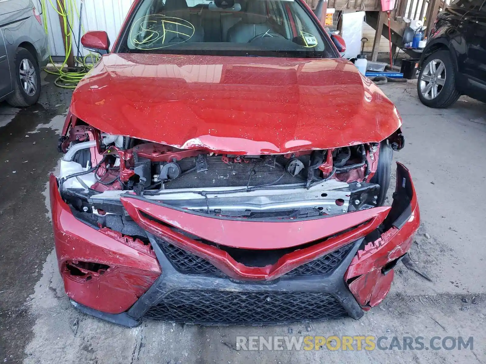 9 Photograph of a damaged car 4T1B11HK5KU222011 TOYOTA CAMRY 2019