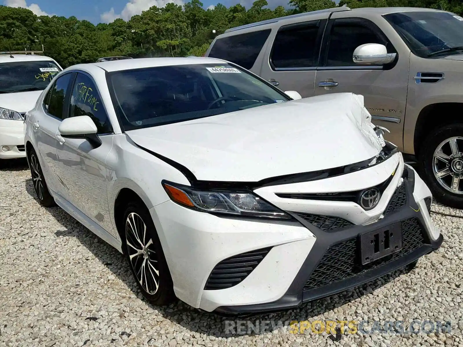 1 Photograph of a damaged car 4T1B11HK5KU222848 TOYOTA CAMRY 2019