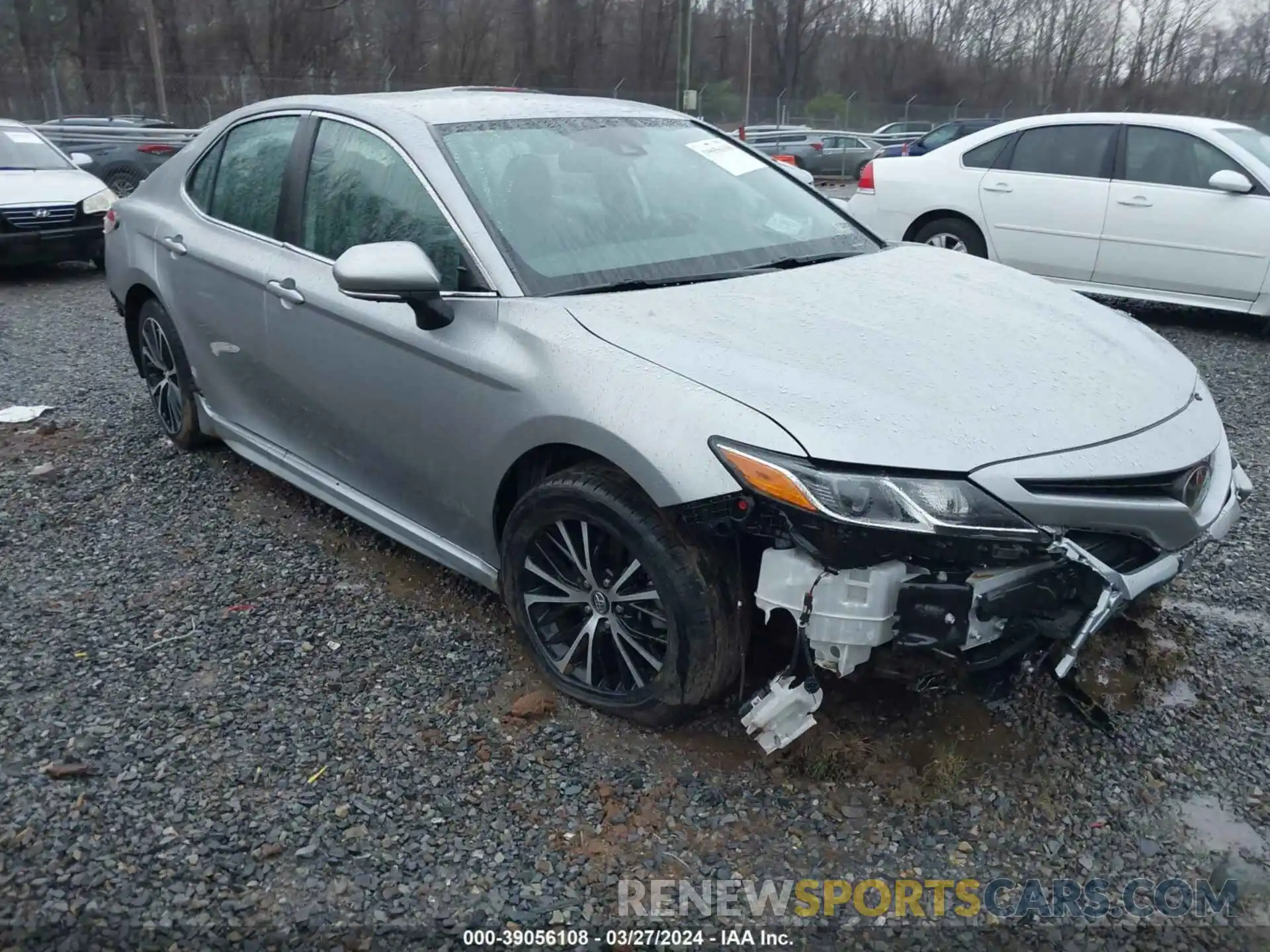 1 Photograph of a damaged car 4T1B11HK5KU223241 TOYOTA CAMRY 2019