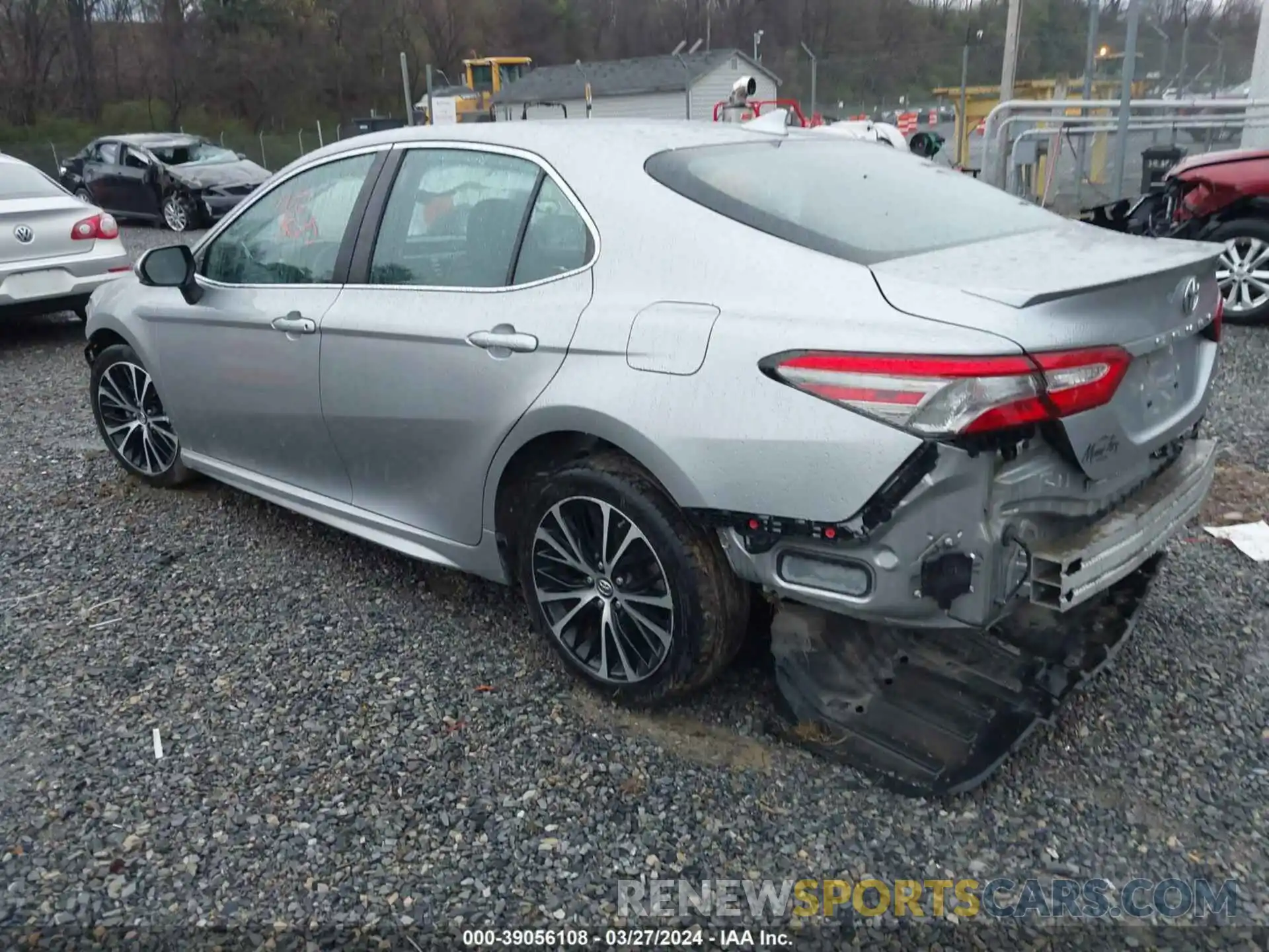 3 Photograph of a damaged car 4T1B11HK5KU223241 TOYOTA CAMRY 2019