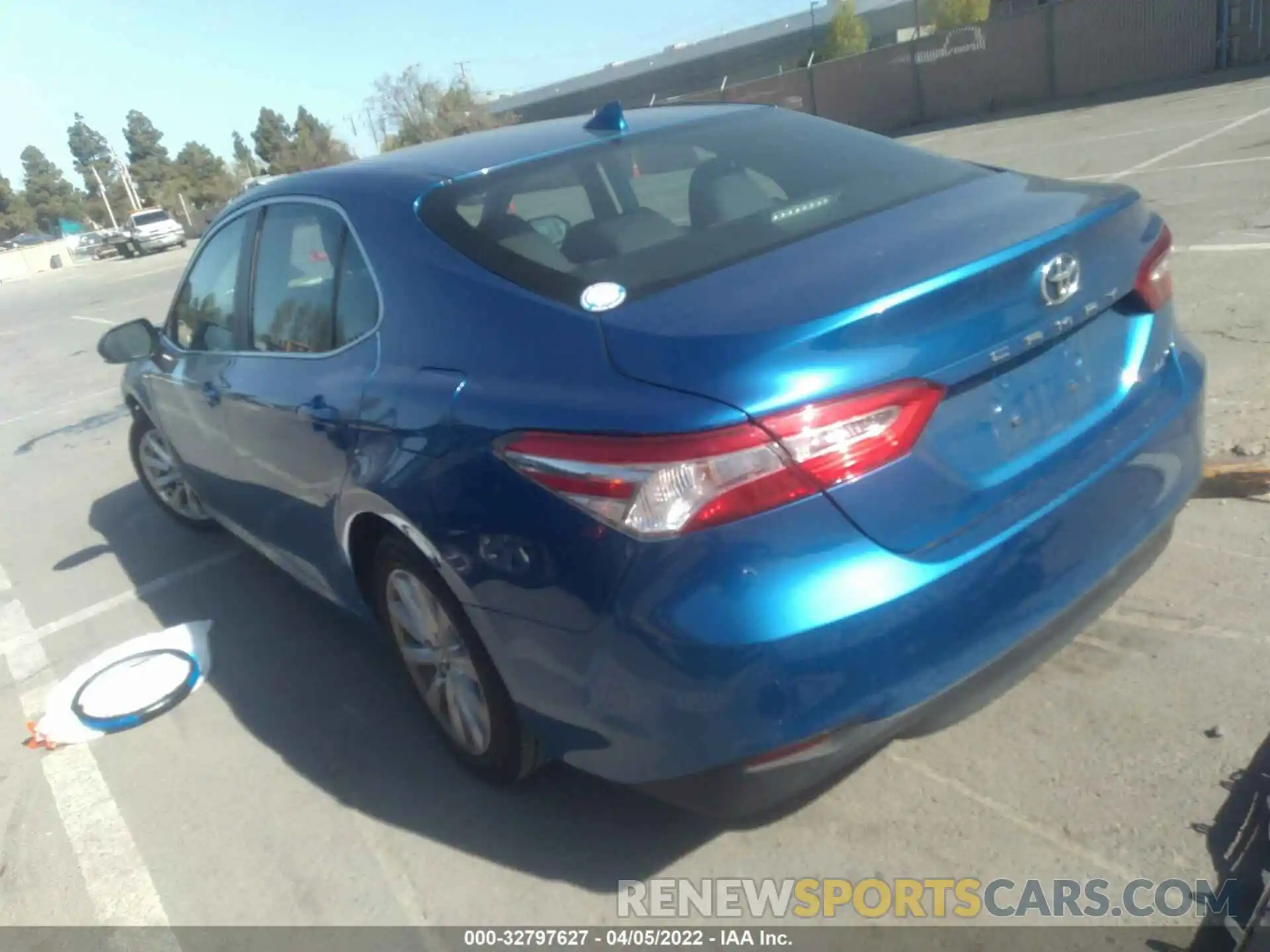 3 Photograph of a damaged car 4T1B11HK5KU224499 TOYOTA CAMRY 2019