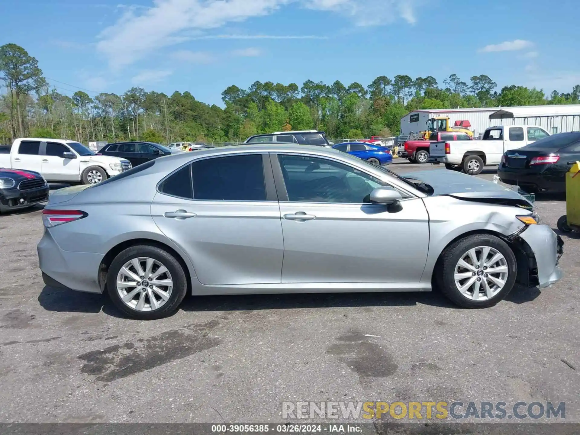 13 Photograph of a damaged car 4T1B11HK5KU224695 TOYOTA CAMRY 2019